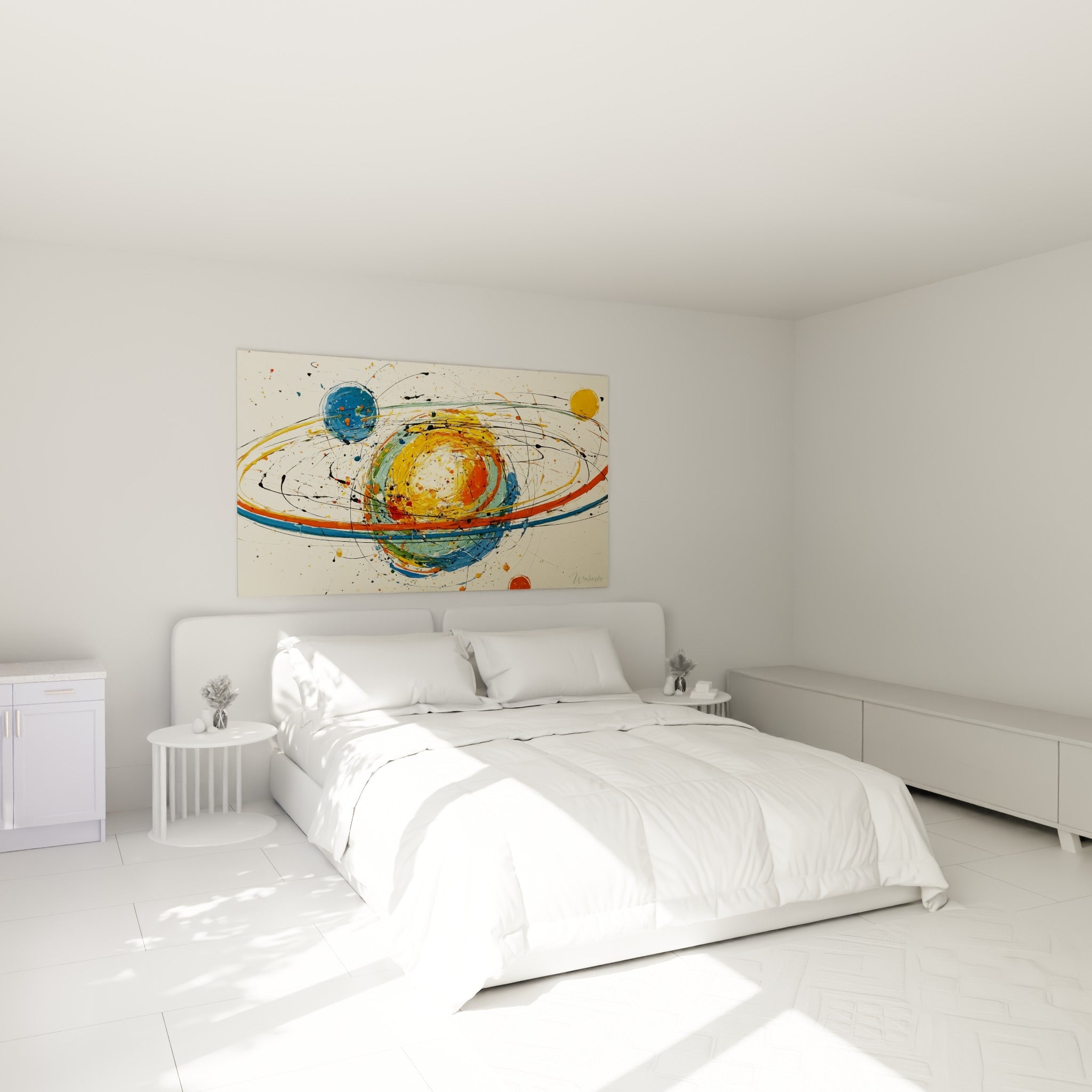 Sphère jaune et bleue traversée d'anneaux orange au-dessus d'un lit dans une chambre claire
