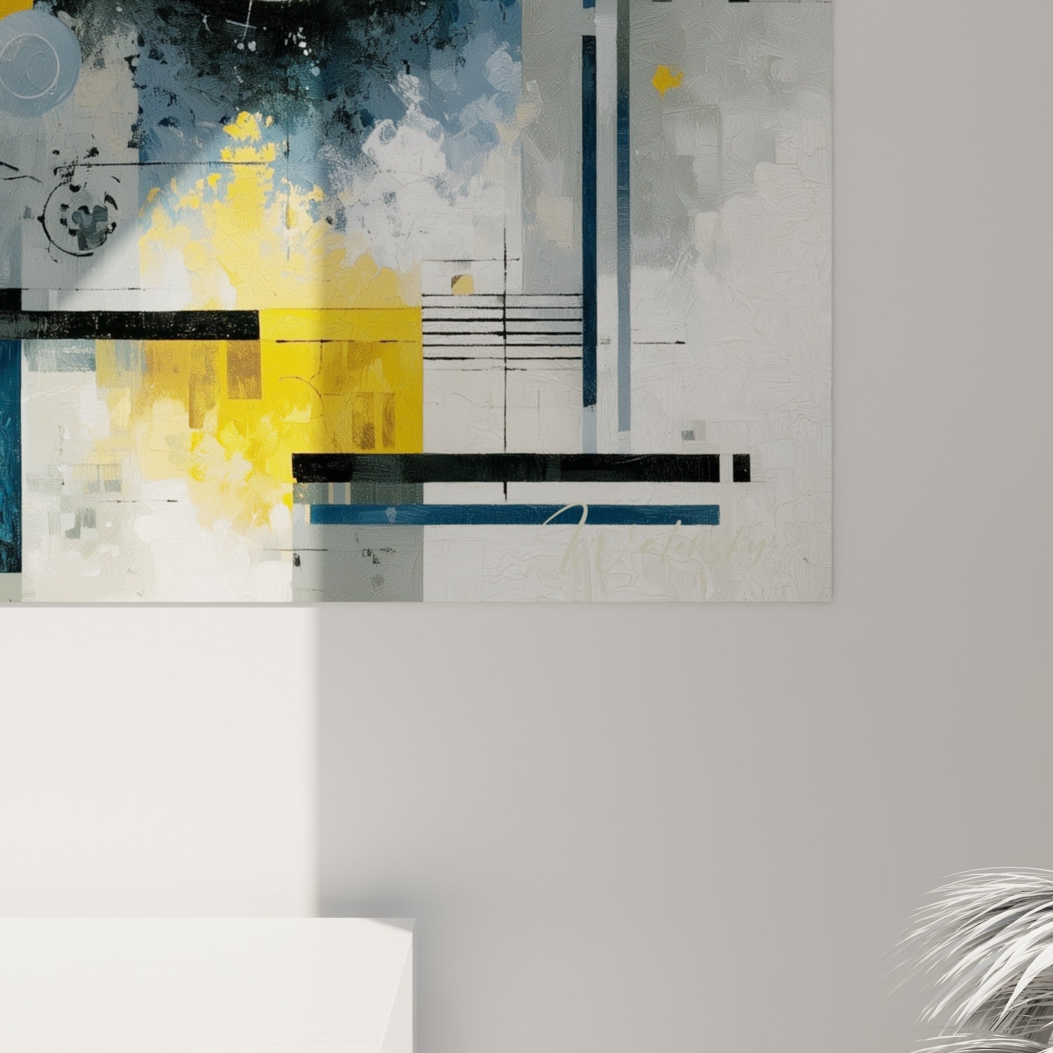 Empâtements jaune moutarde et coulures bleu marine visibles en gros plan sur la toile texturée