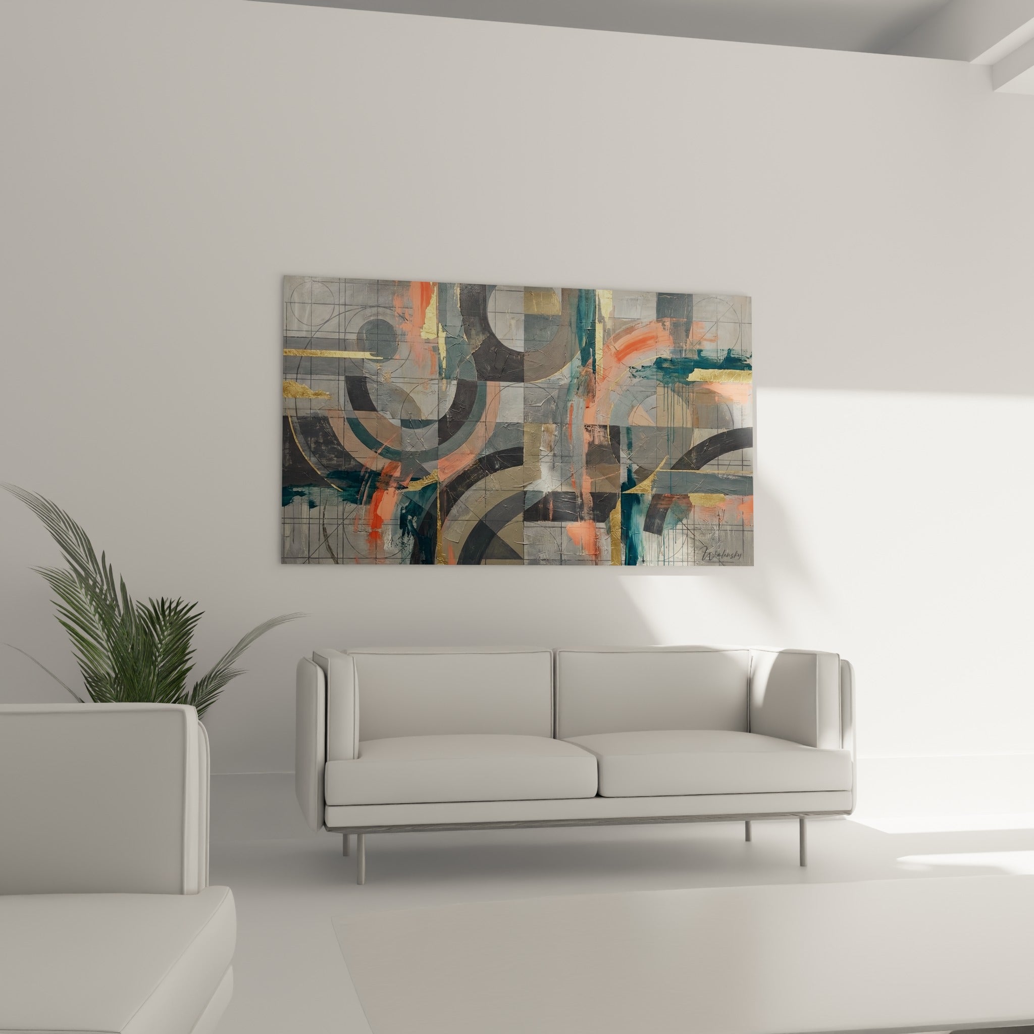 Arcs entrelacés gris et corail rehaussés d'or, disposés au-dessus d'un canapé dans un salon lumineux