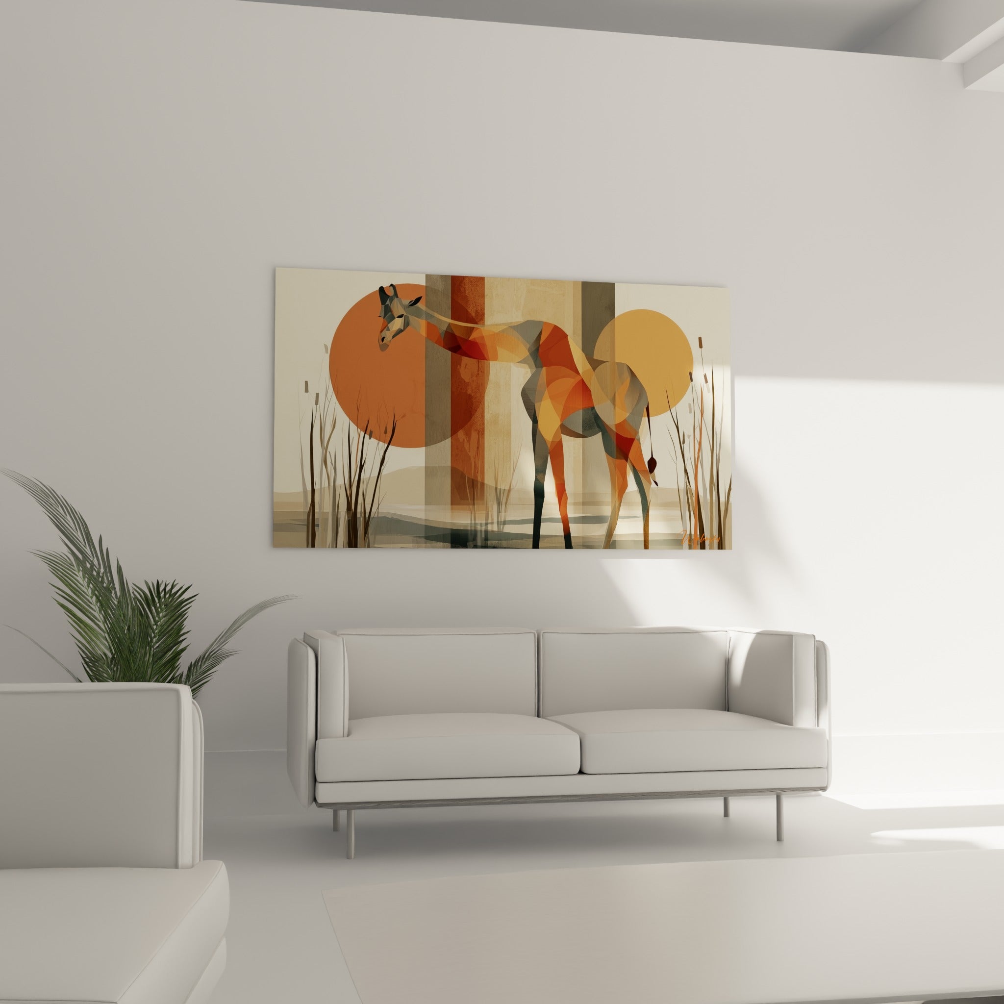 Cou incliné de girafe aux tons terracotta et beige au-dessus d'un canapé dans un salon lumineux