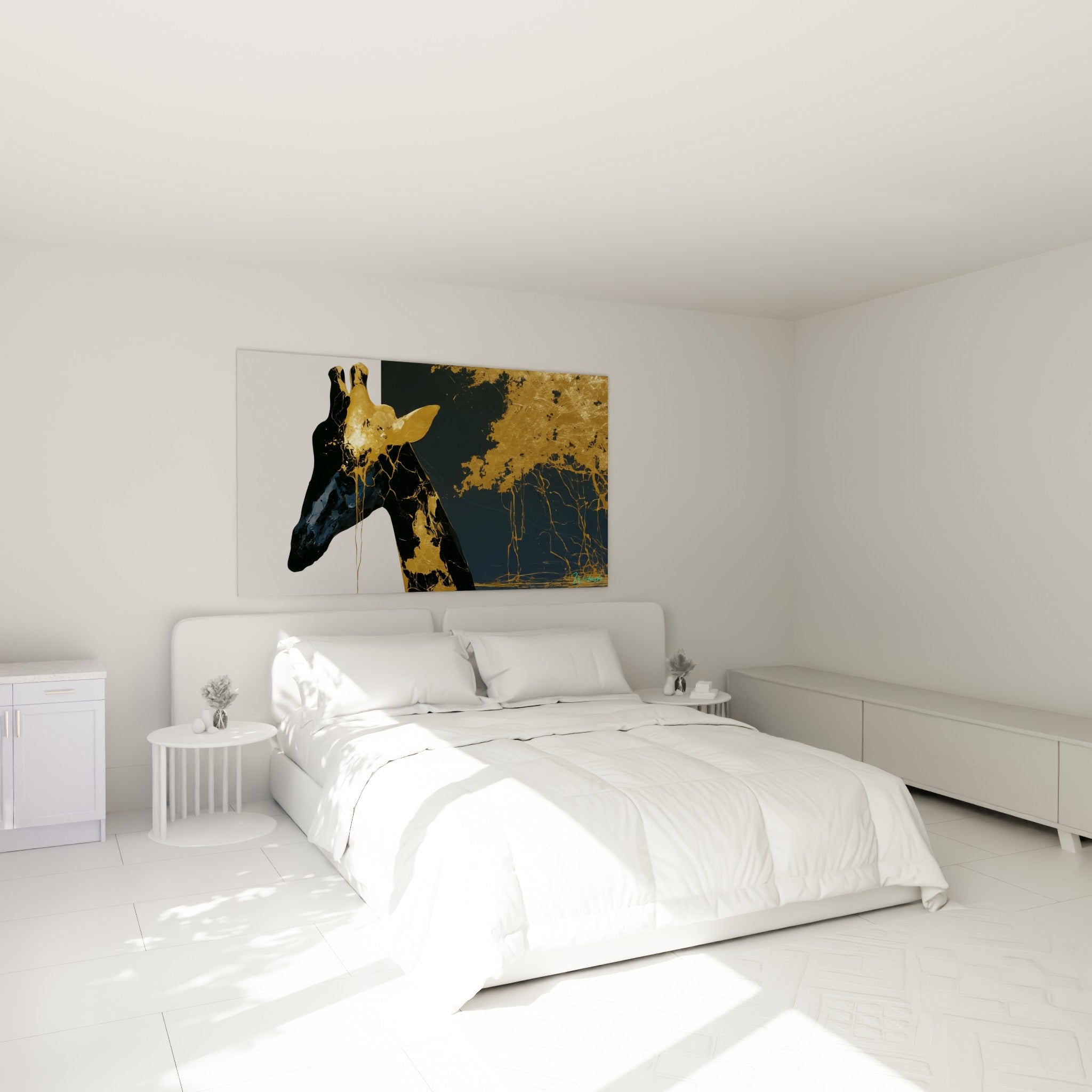 Tête de girafe anthracite et dorée, effet marbré, au-dessus d'un lit dans une chambre claire