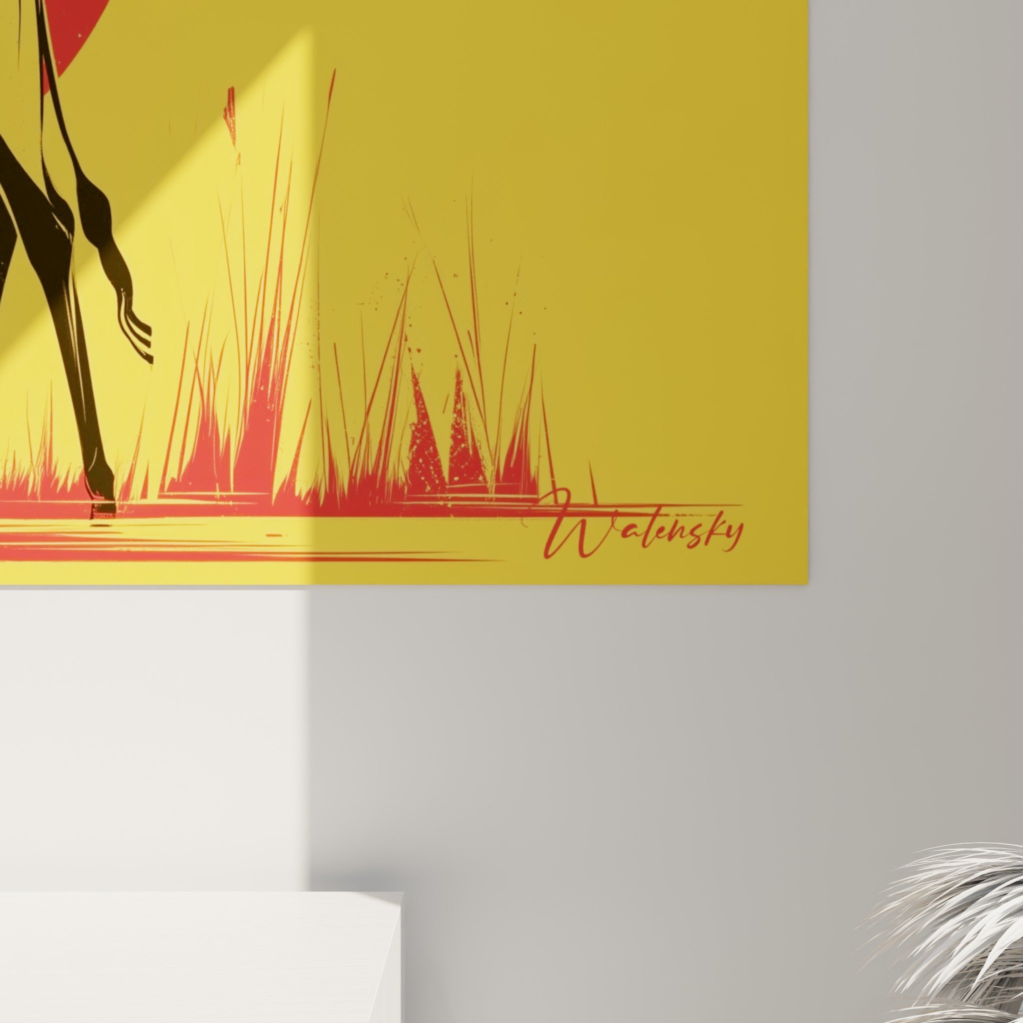 Détail des aplats noirs et du grain de l'impression sur le fond jaune et rouge de la toile accrochée