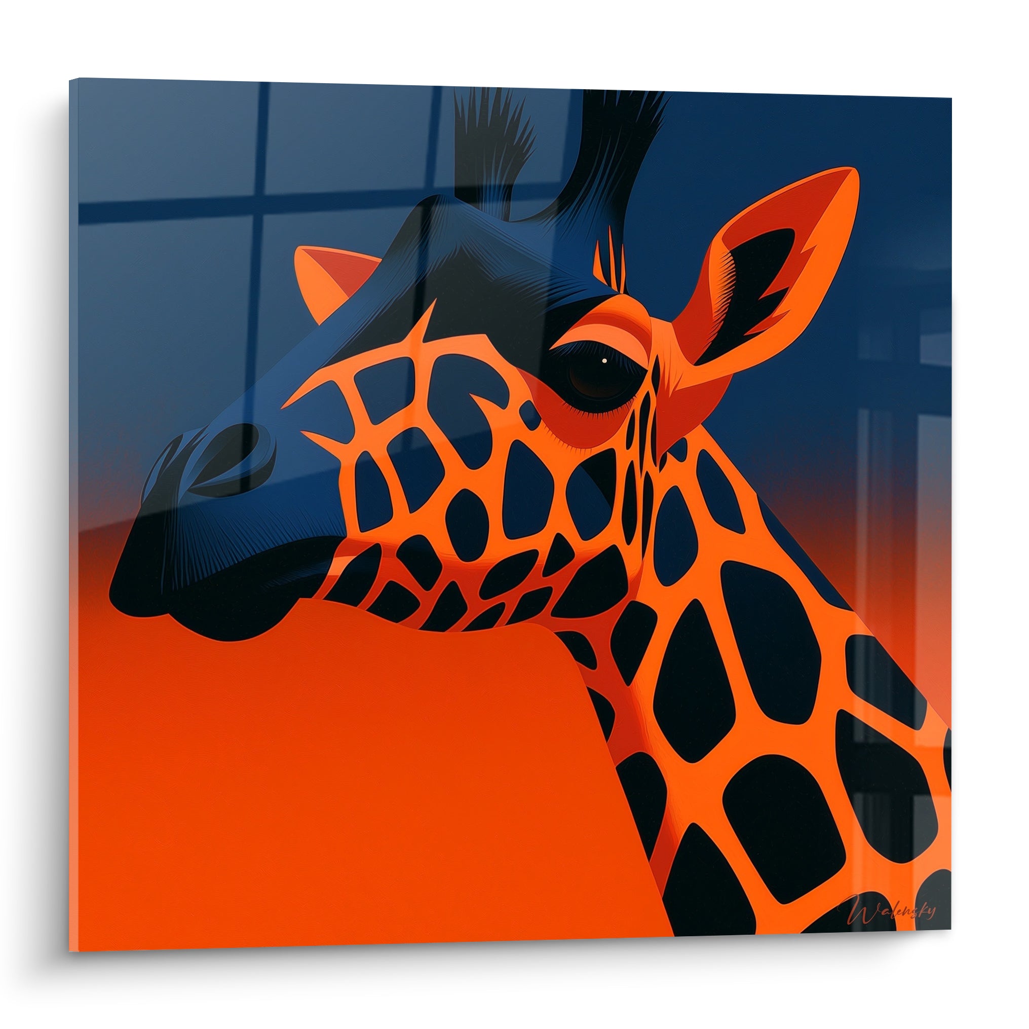 Girafe stylisée en orange vif et bleu marine, œil perçant, motifs graphiques tranchés en gros plan