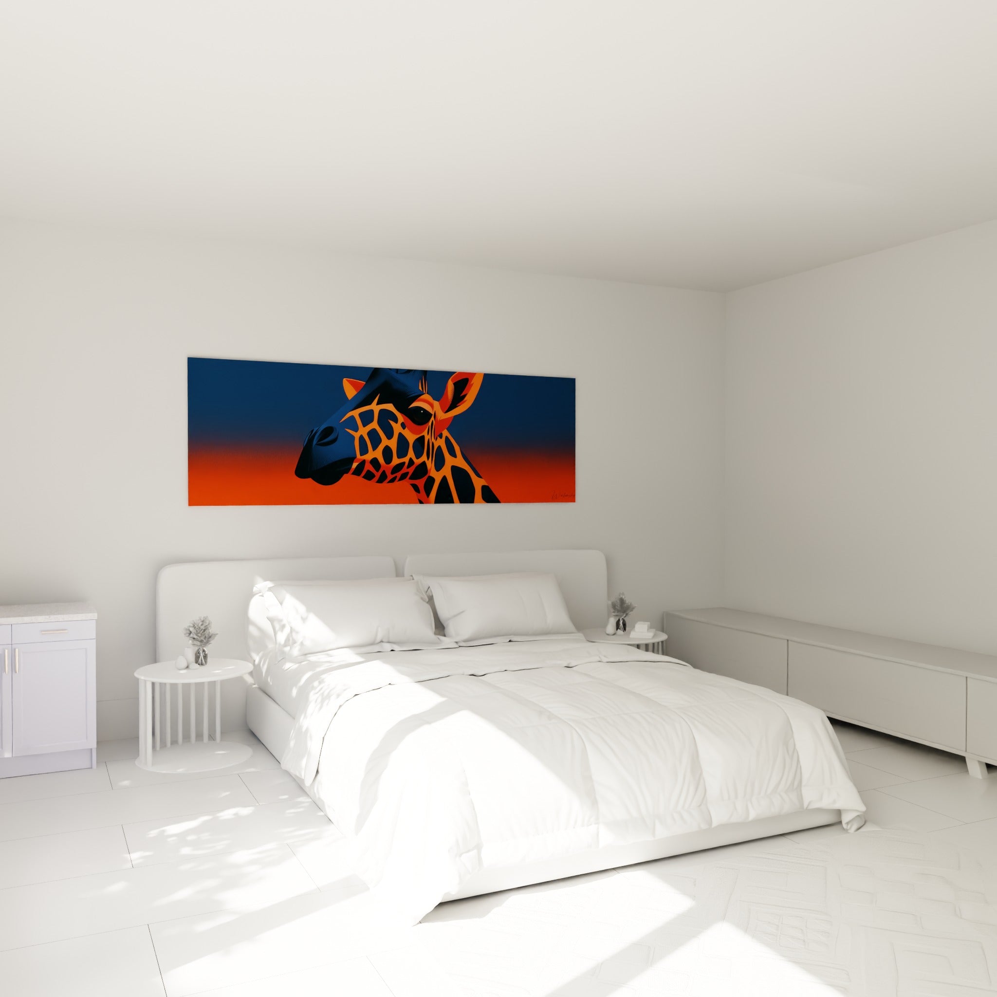 Profil animal orange vif sur fond bleu marine, au-dessus d'un lit dans une chambre claire