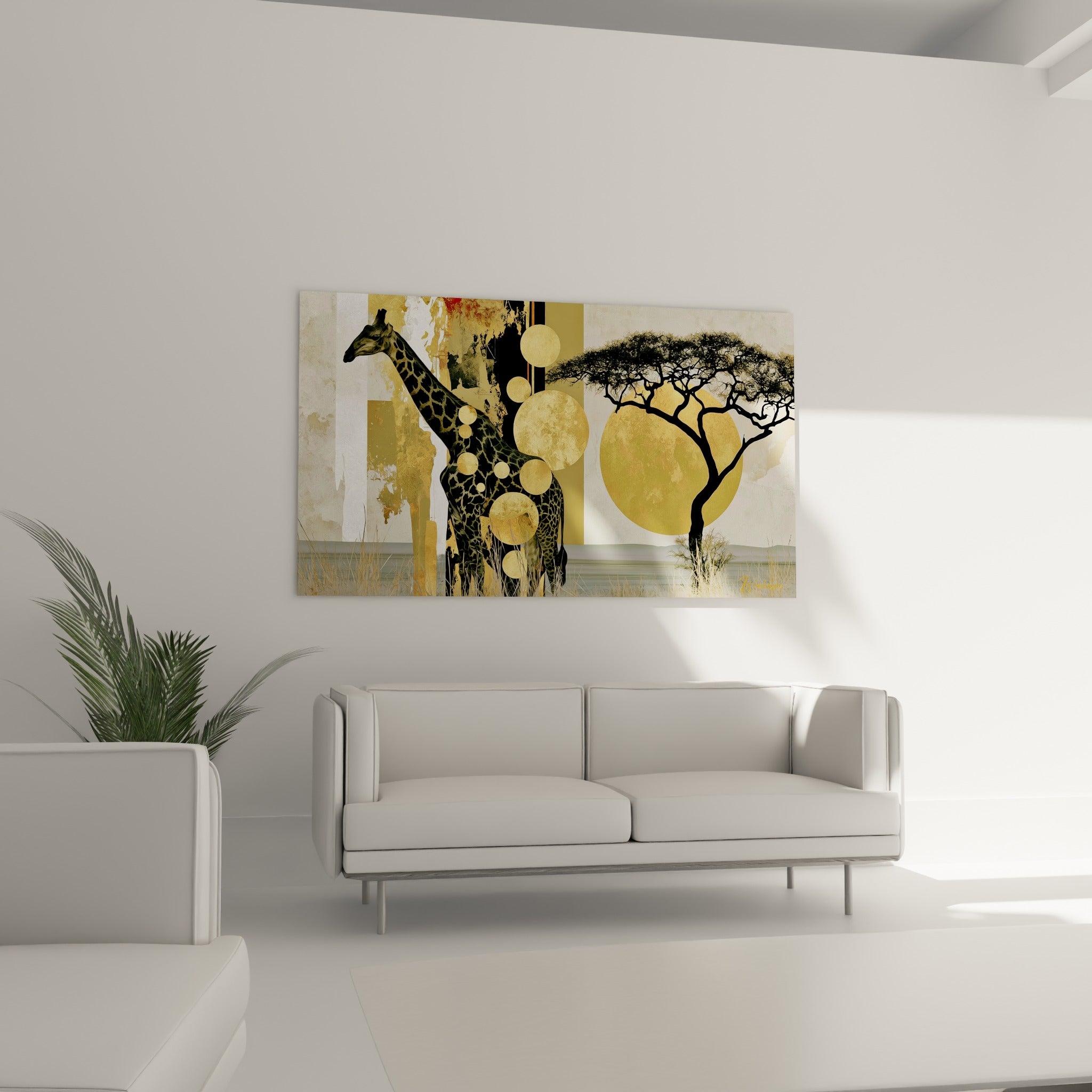 Acacia noir et cercles dorés entourant une girafe stylisée, au-dessus d'un canapé dans un salon lumineux