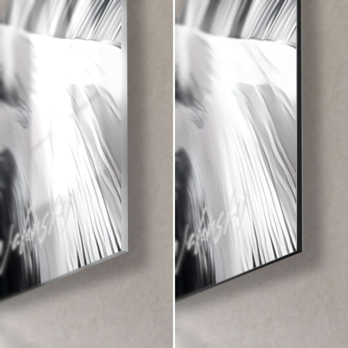 Quadro giraffa, angolo in basso a destra: vetro acrilico lucido con riflessi bianchi a sinistra, alluminio Dibond nero opaco a destra, bordo di 3 mm