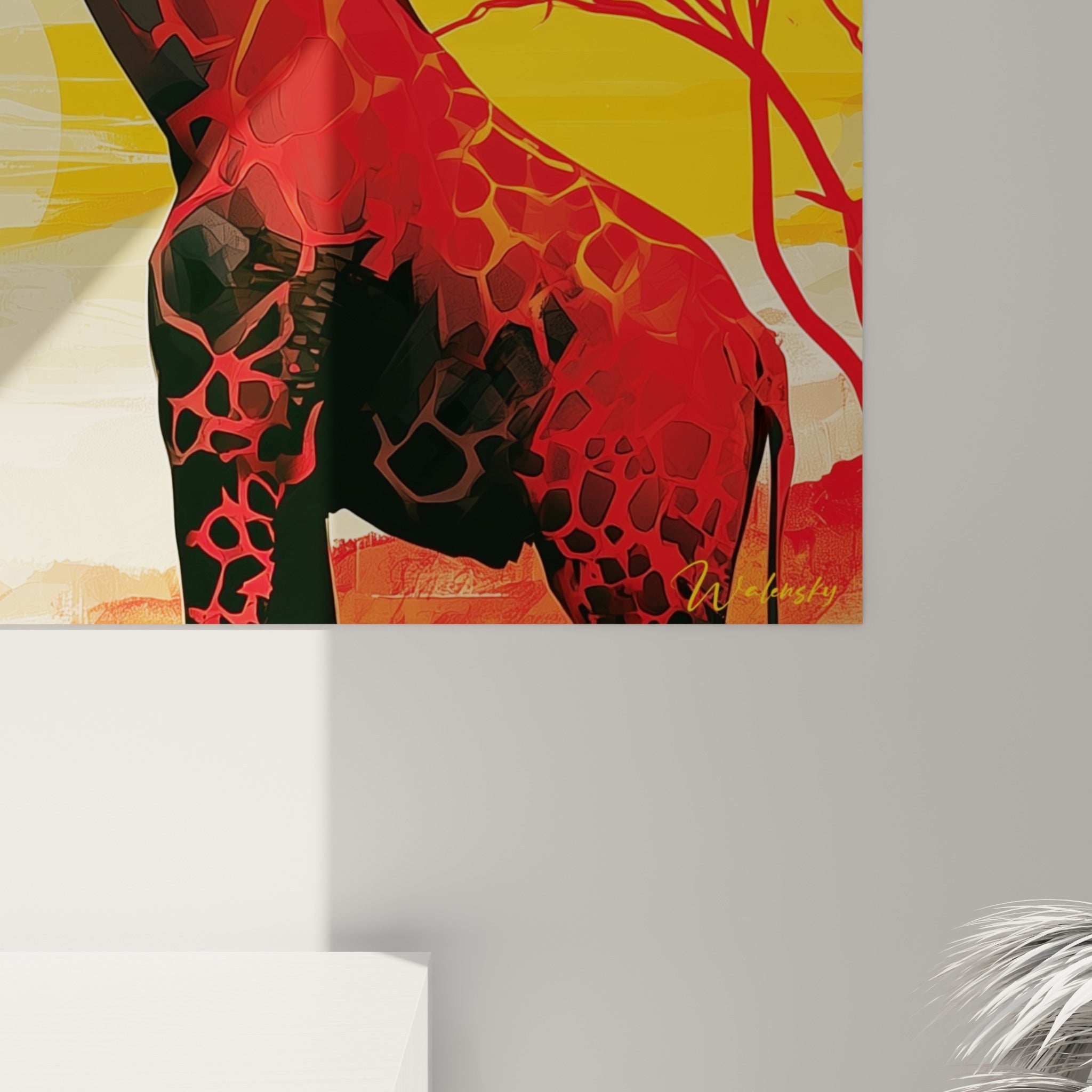 Empâtements rouges et orangés se mêlant aux coulures dorées sur la texture de l'œuvre accrochée