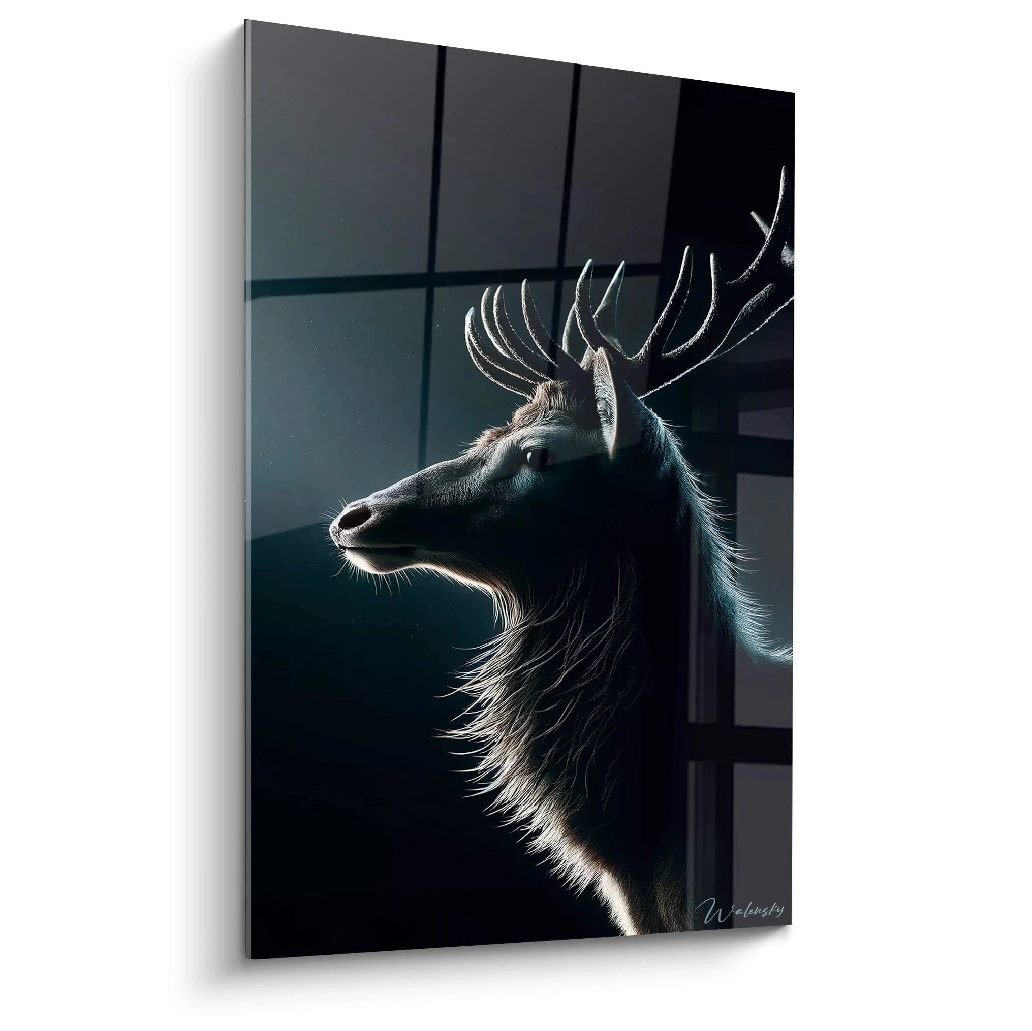 tableau cerf vue de biais montrant les détails réalistes des bois majestueux eclaires par une douce lumiere sur un fond noir profond avec des ombres contrastantes

