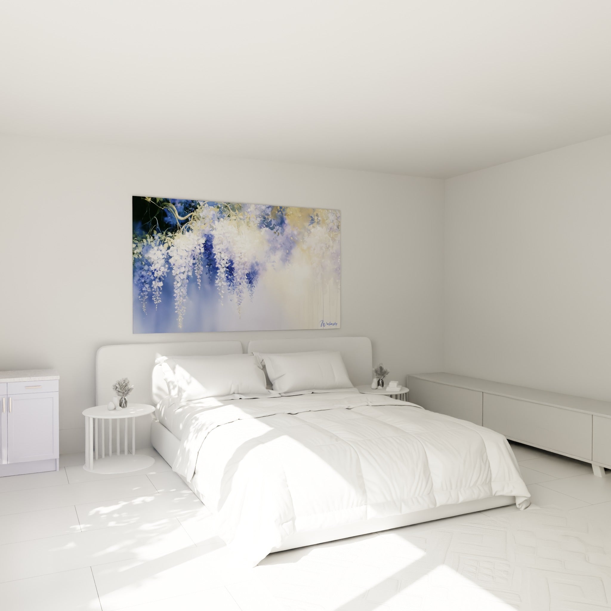Glycine violette et dorée, cascade florale accrochée au-dessus d'un lit dans une chambre claire