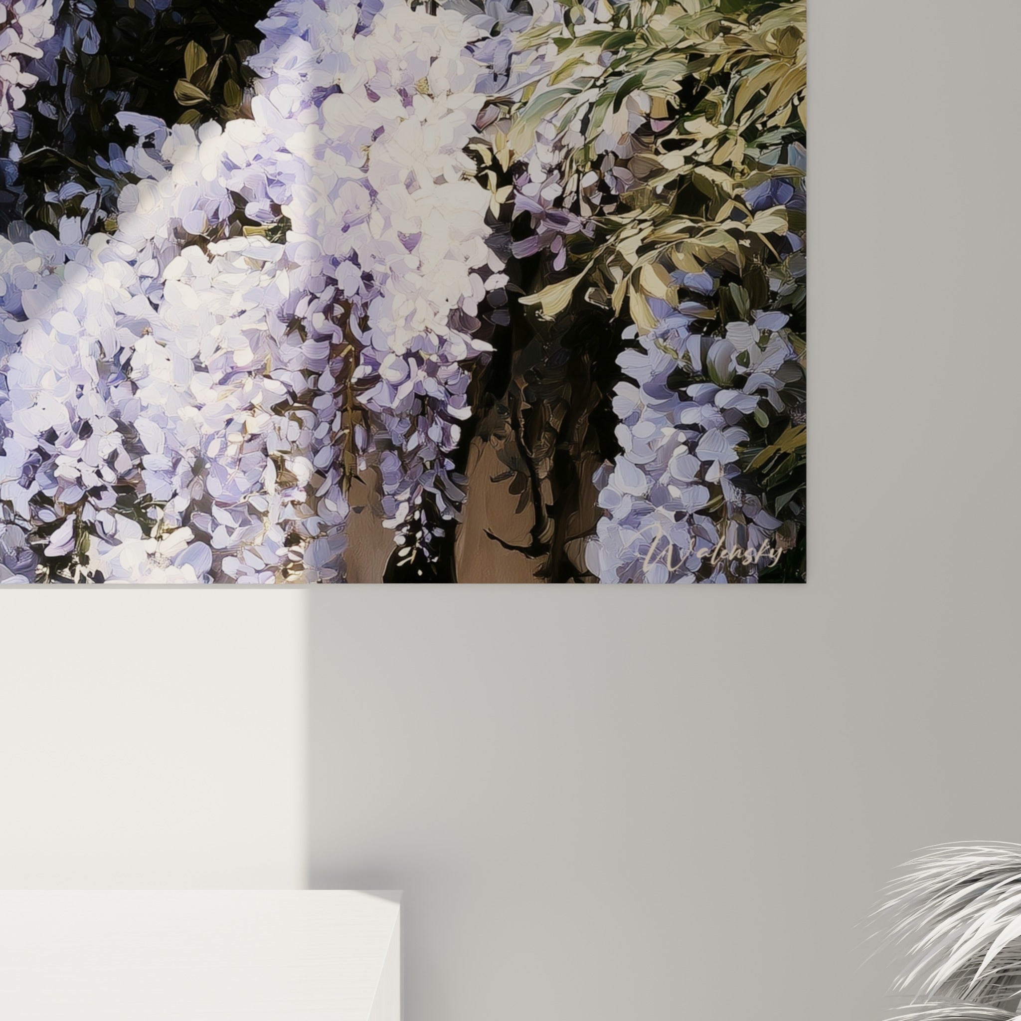 Détail des pétales de glycine mauve et blanc avec empâtements texturés et reflets de lumière