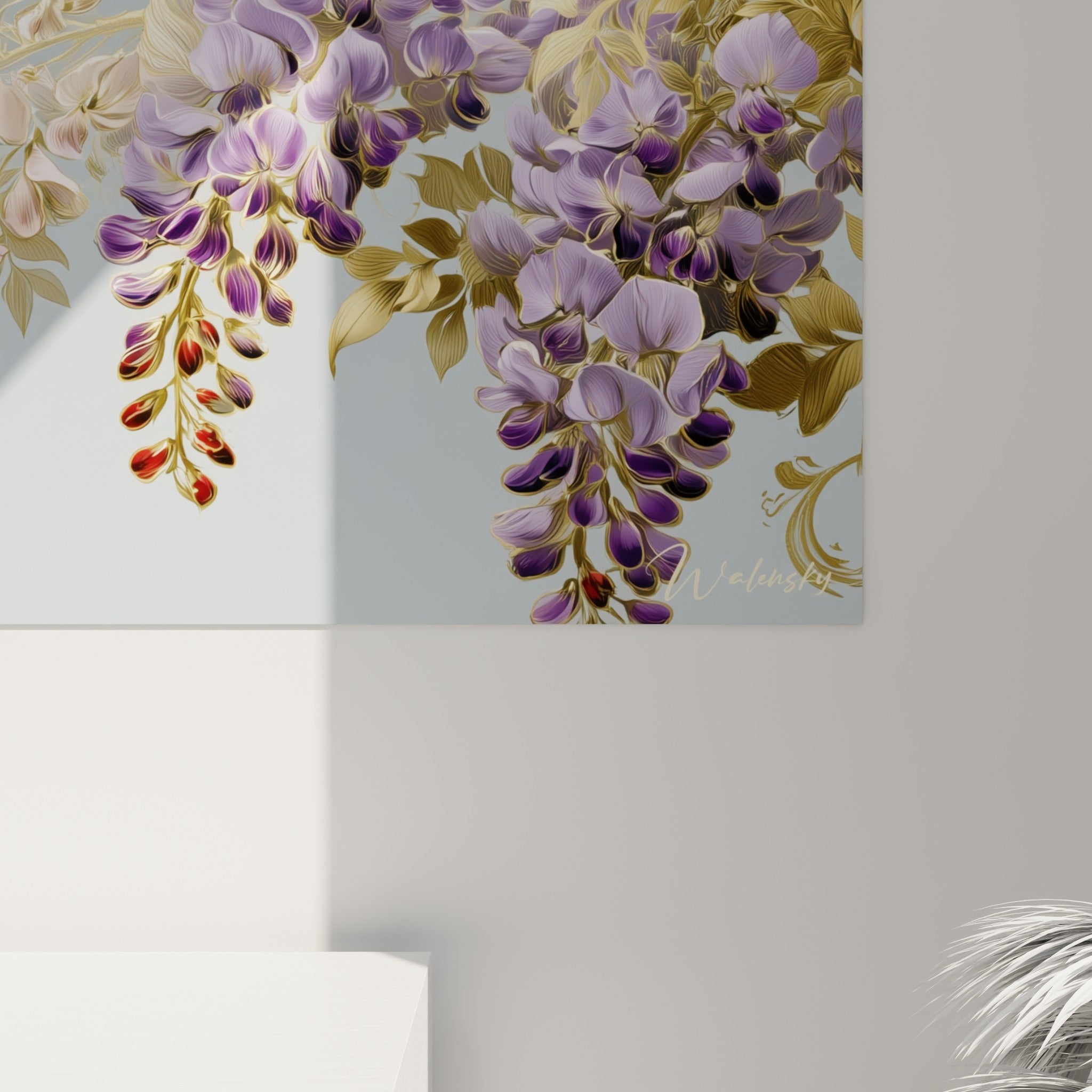 Pétales de glycine mauve et rinceaux dorés révélant la finesse des empâtements peints
