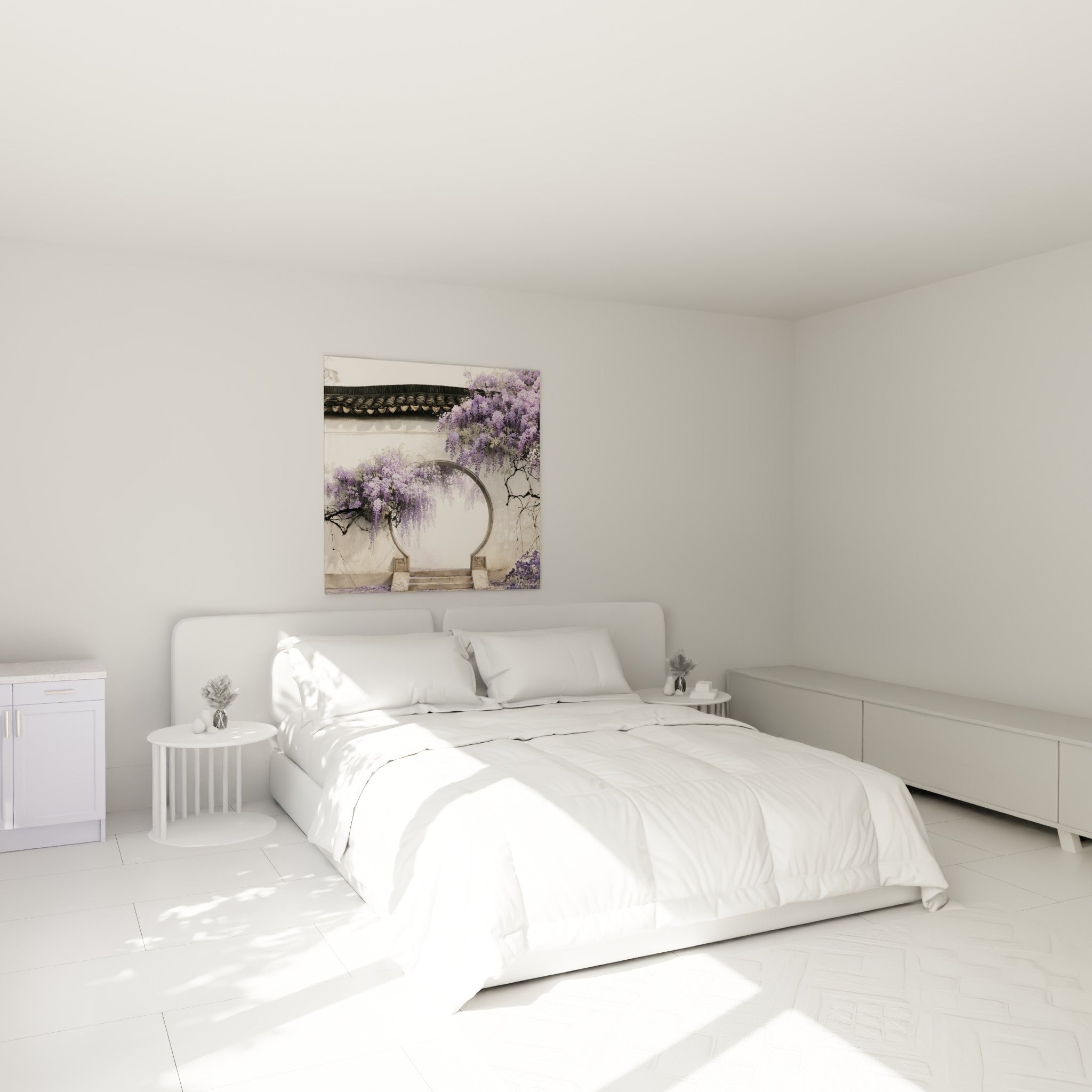 Glycine mauve et lilas en cascade autour d'une arche, au-dessus d'un lit dans une chambre claire