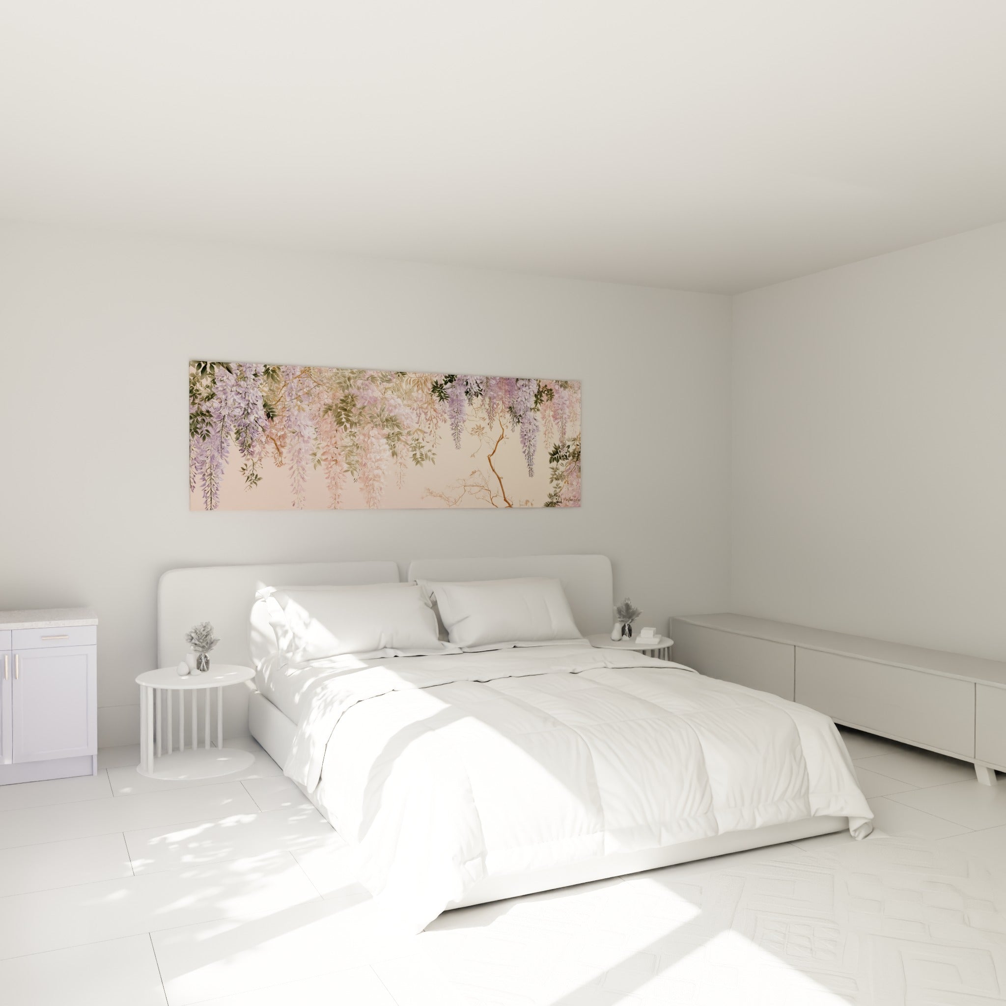 Grappes de glycine lavande et rose tombant en cascade, au-dessus d'un lit dans une chambre claire