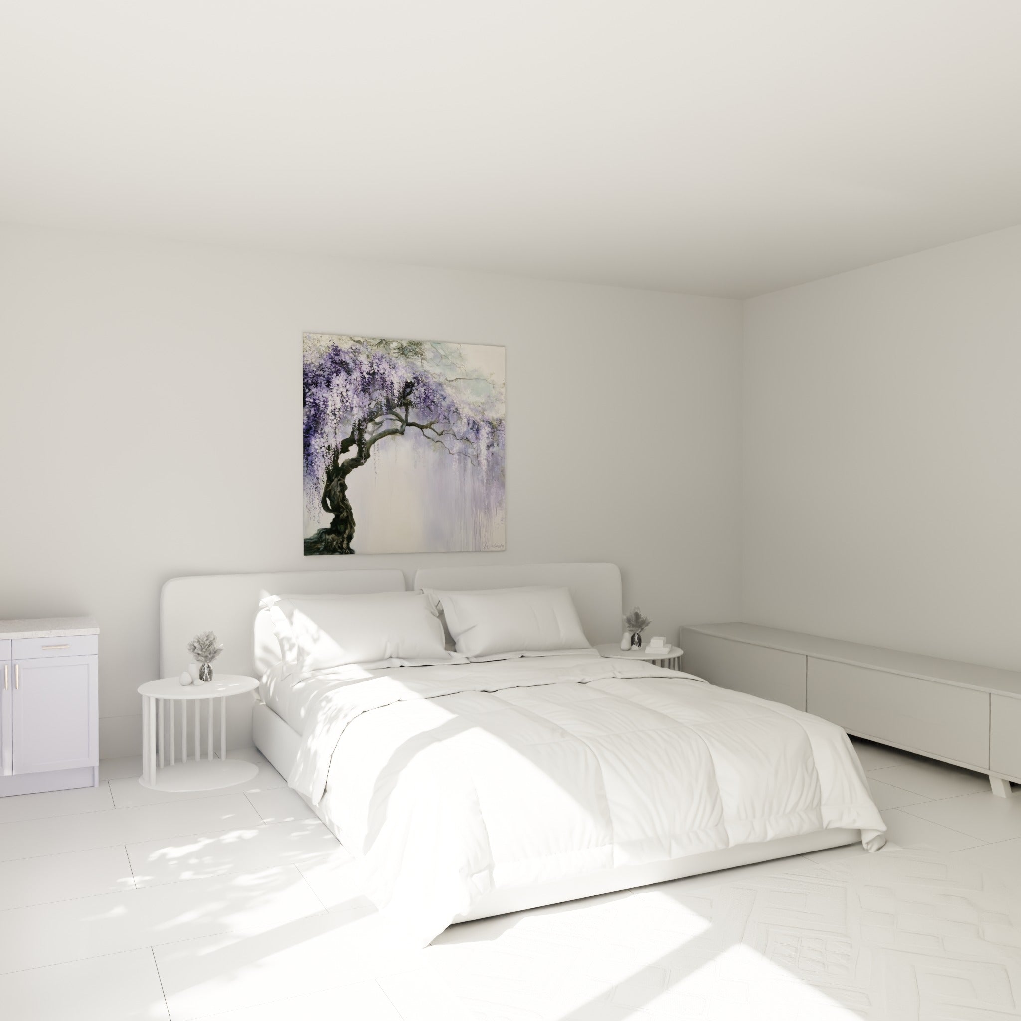 Grappes de glycine lilas et blanches accrochées au-dessus d'un lit dans une chambre claire