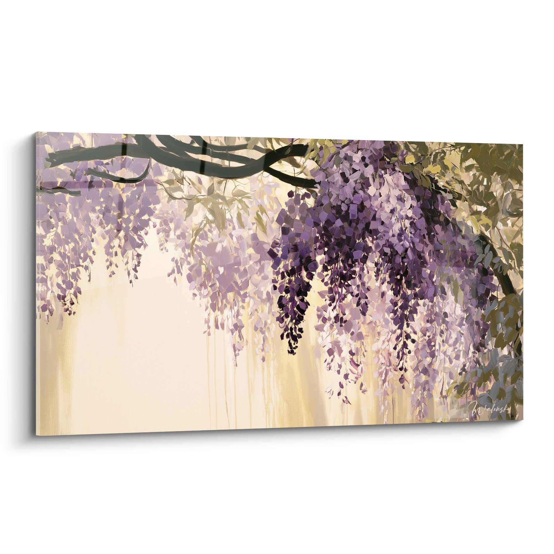 Glycine mauve et lilas en grappes tombantes sur fond beige doré, style peinture texturée