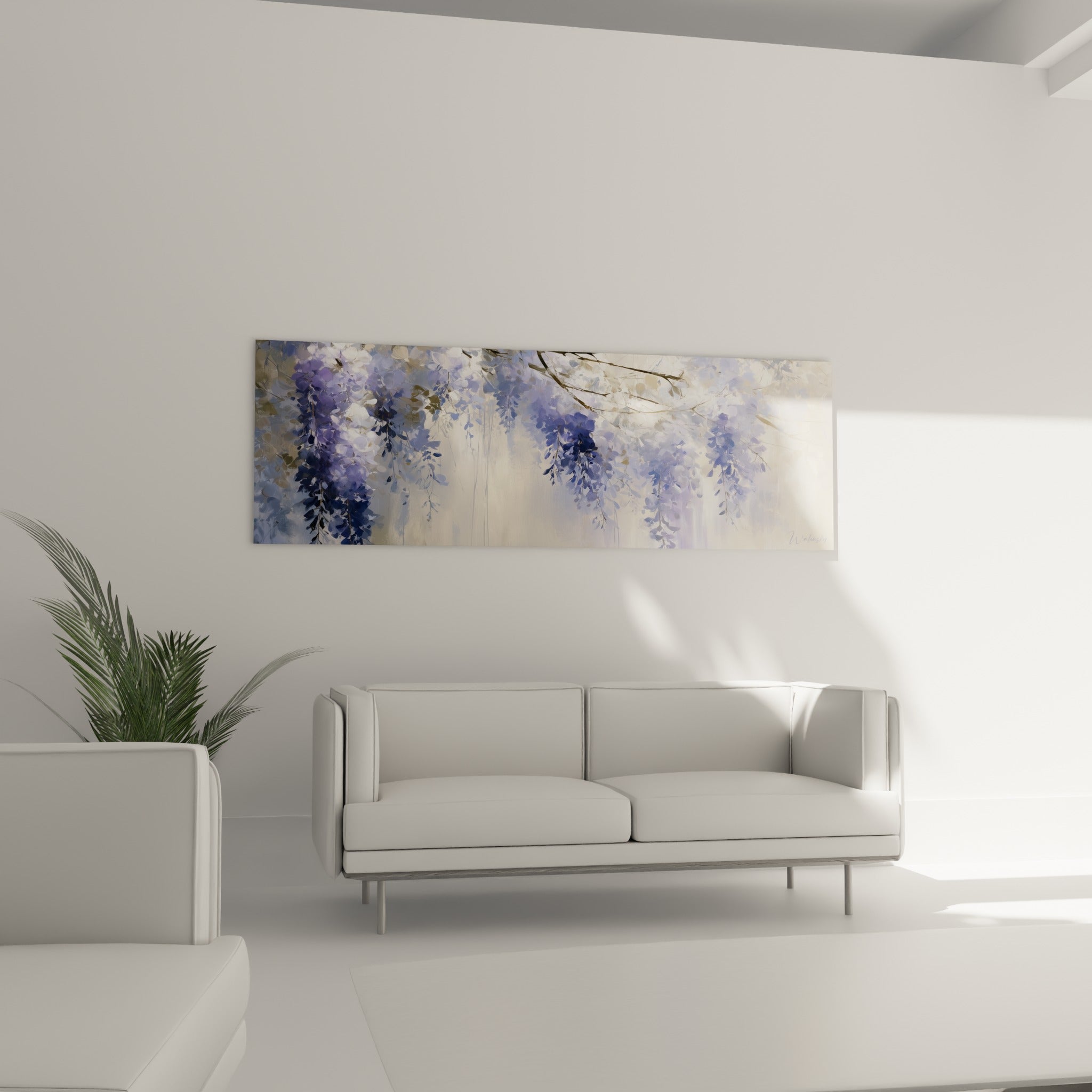 Fleurs de glycine mauve et bleu pastel en cascade, au-dessus d'un canapé dans un salon lumineux