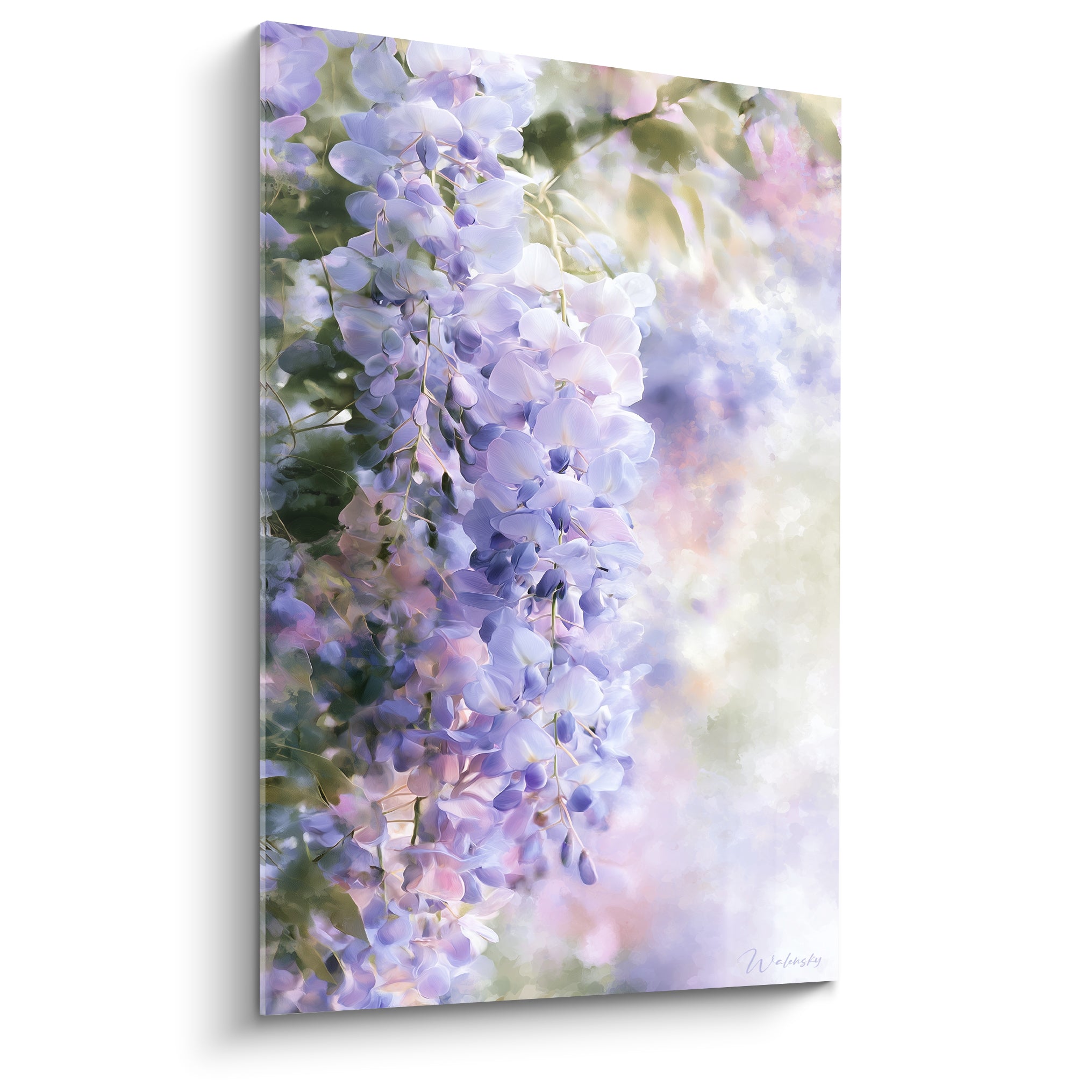 Glycine mauve et lilas en grappes suspendues, feuillage vert, fond crème vaporeux