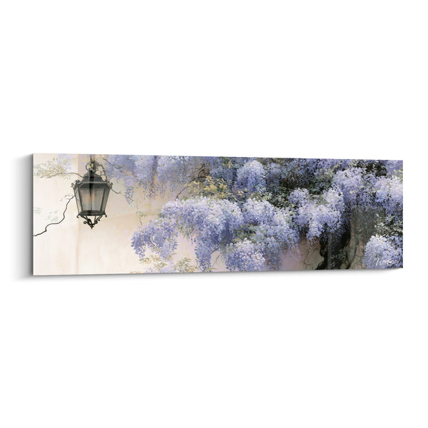 Tableau Glycine mauve et lanterne noire ancienne - Charme d'une ruelle fleurie - Edition Glycine