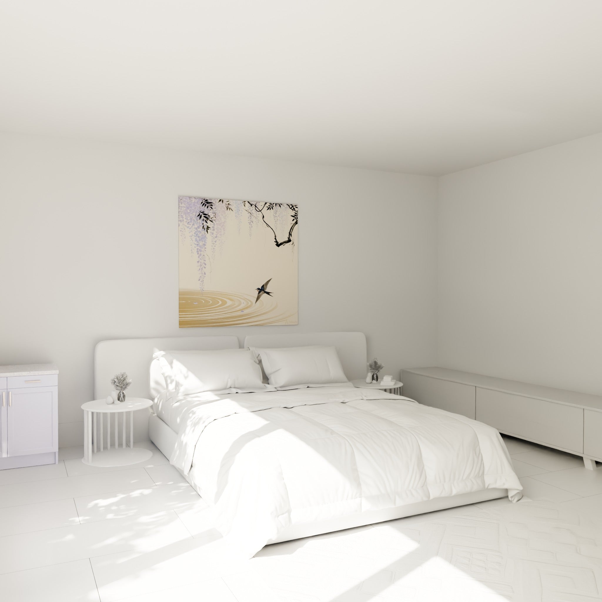 Branches de glycine mauve et hirondelle en vol au-dessus d'un lit dans une chambre claire