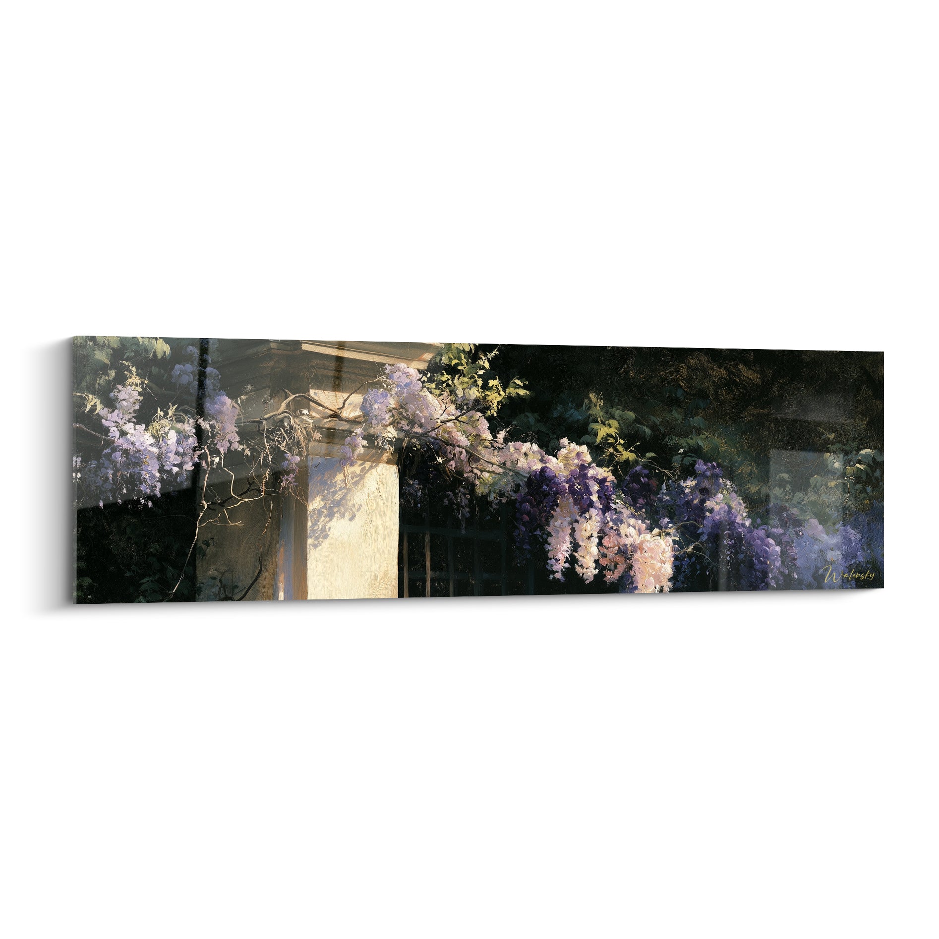 Glycine mauve et crème en cascade sur un pilier doré, fond anthracite profond