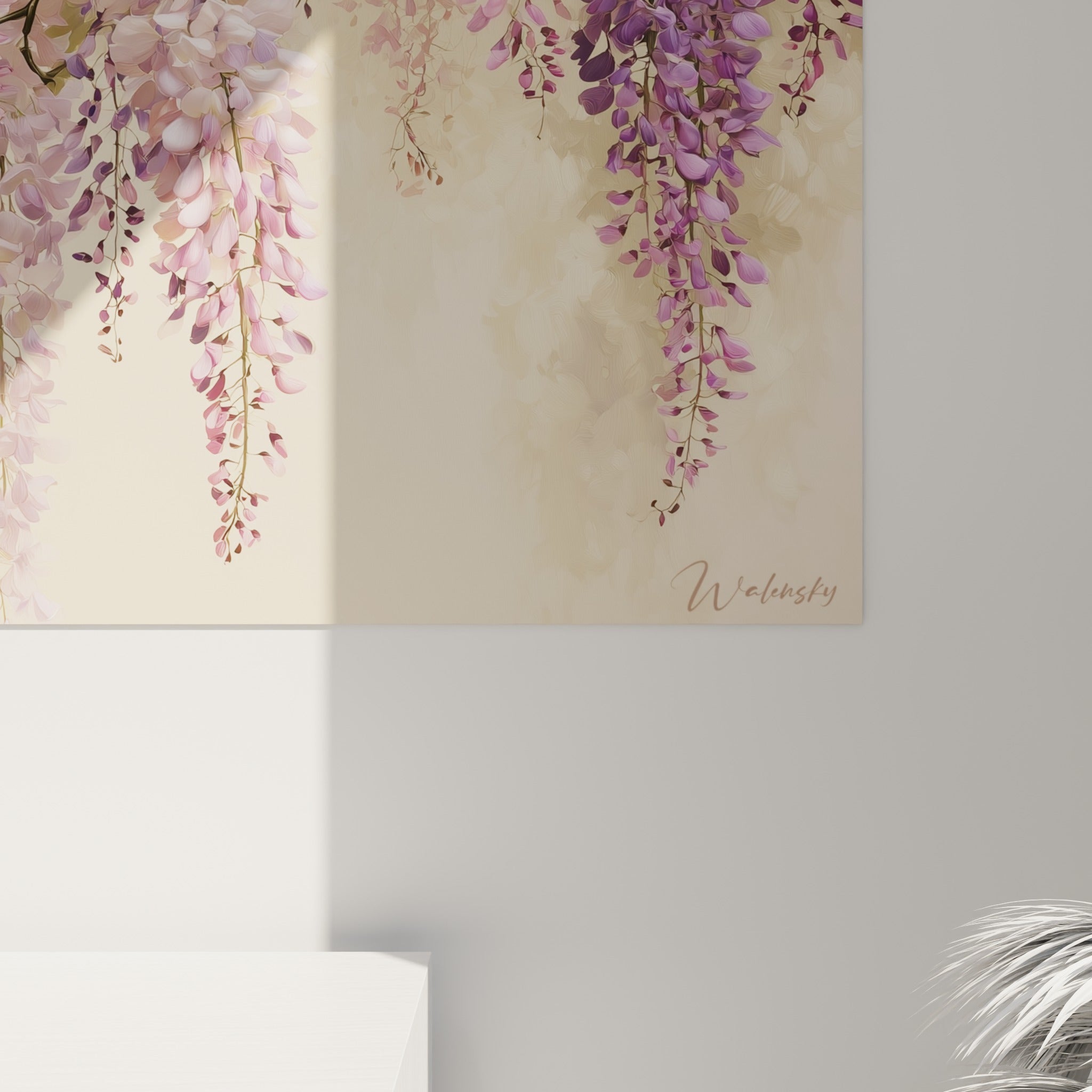 Pétales de glycine mauve et rose tendre en gros plan, grain pictural et dégradés fondus visibles sur la toile