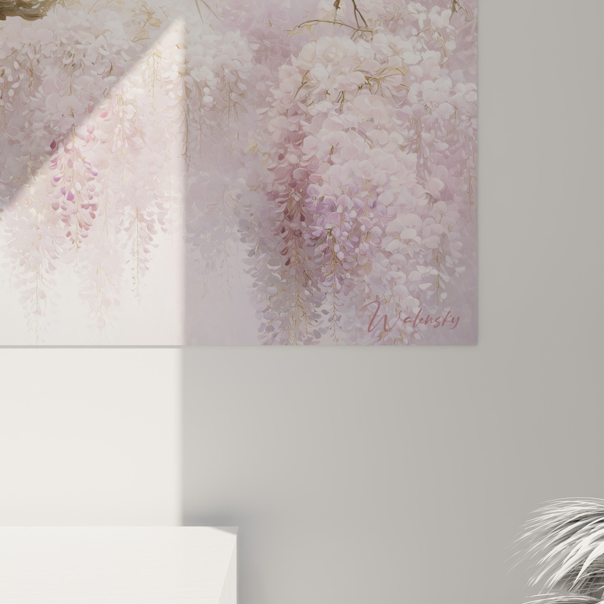 Pétales de glycine en camaïeu mauve et rose, grain aquarelle visible sur la branche brune texturée