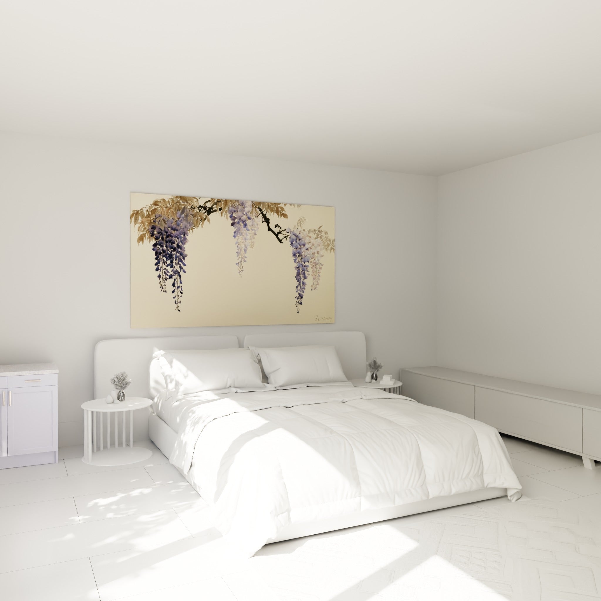 Grappes de glycine mauve et blanche tombant délicatement, au-dessus d'un lit dans une chambre claire