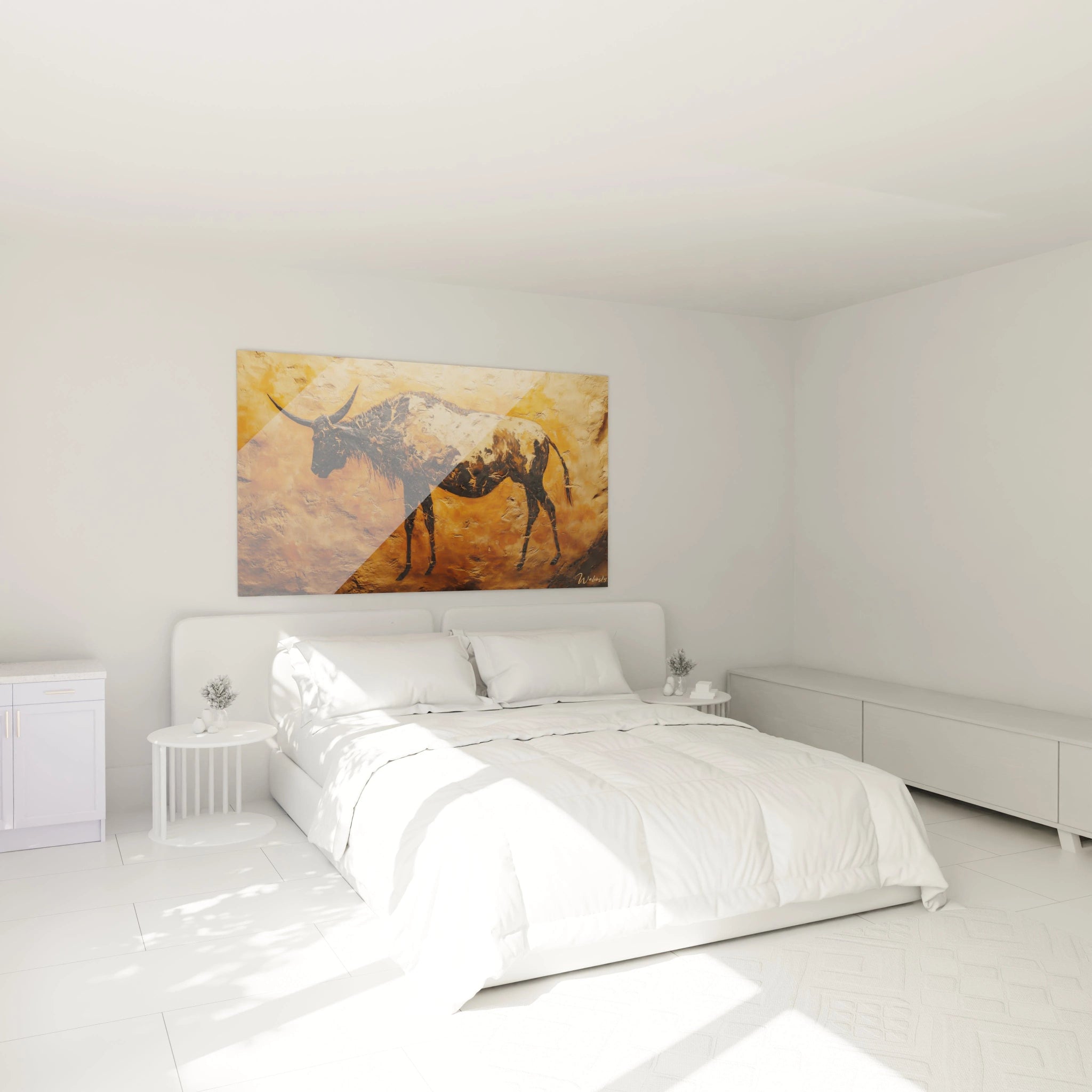 Tableau gnous Walensky suspendu au-dessus d'un lit blanc dans une chambre lumineuse et moderne