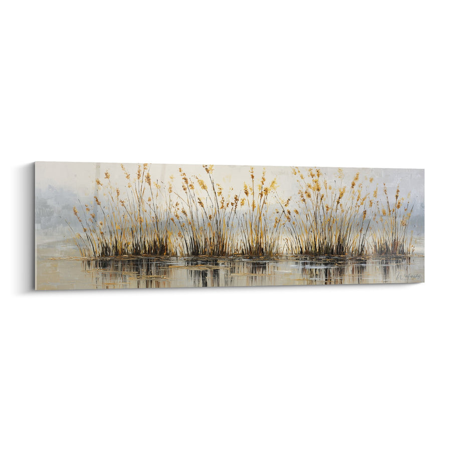 Tabel goudkleurige kruiden die zich weerspiegelen in het water onder een bewolkte lucht - Herfstreflecties - Editie Grasspriet