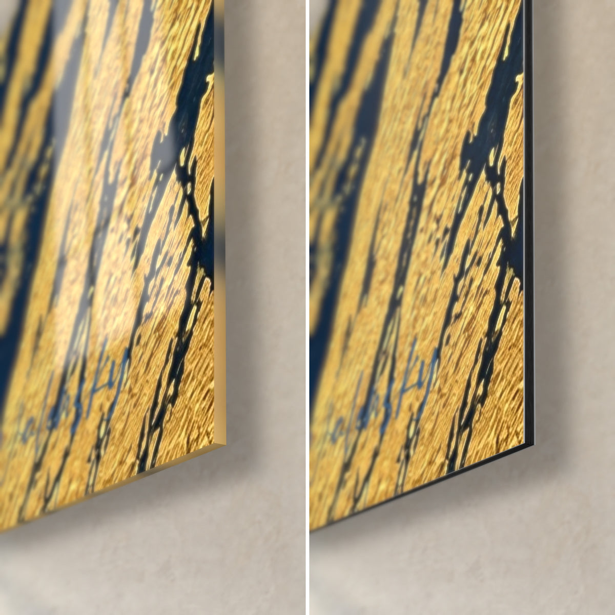 Grain doré et traits bleu marine, texture gravée des toits et rochers visible de près