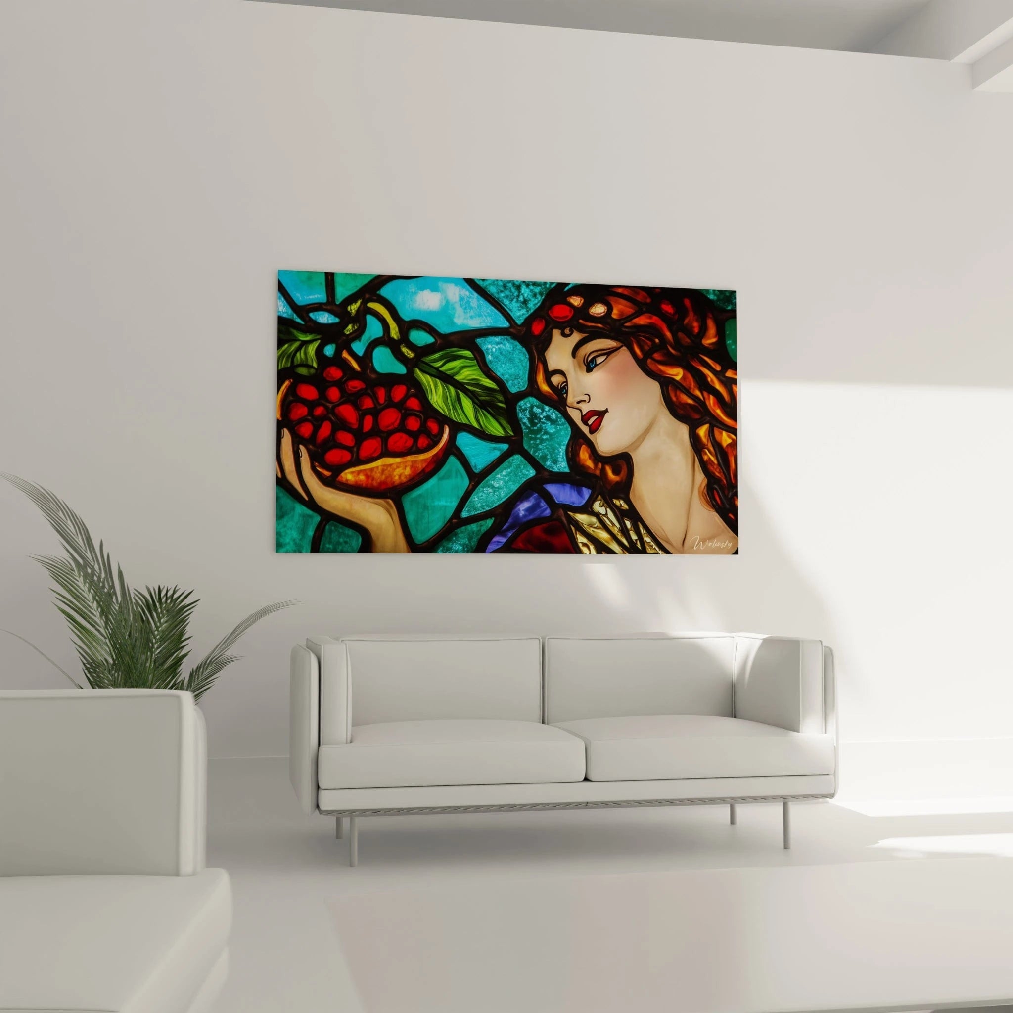 Un tableau vitraux illustrant une femme au profil délicat tenant un fruit rouge, réalisé avec des fragments de verre coloré en turquoise, rouge et vert, délimités par des contours noirs structurants.
