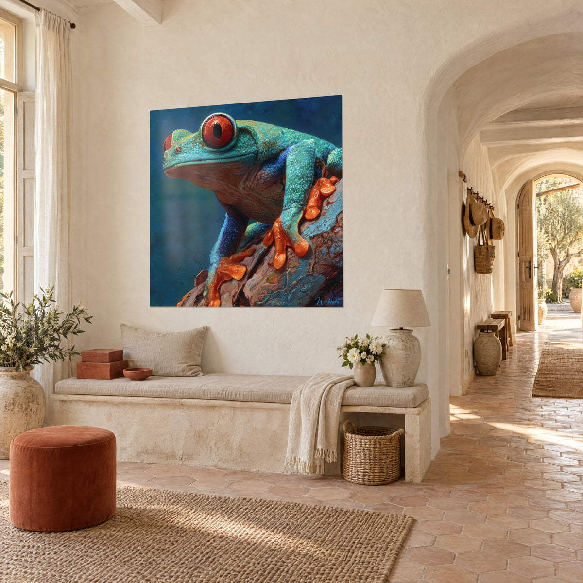 Schilderij turquoise amfibie met een scharlaken blik, kobaltblauwe dijen op marineblauwe achtergrond, driekwart aanzicht in een gewelfde gang van lichte steen