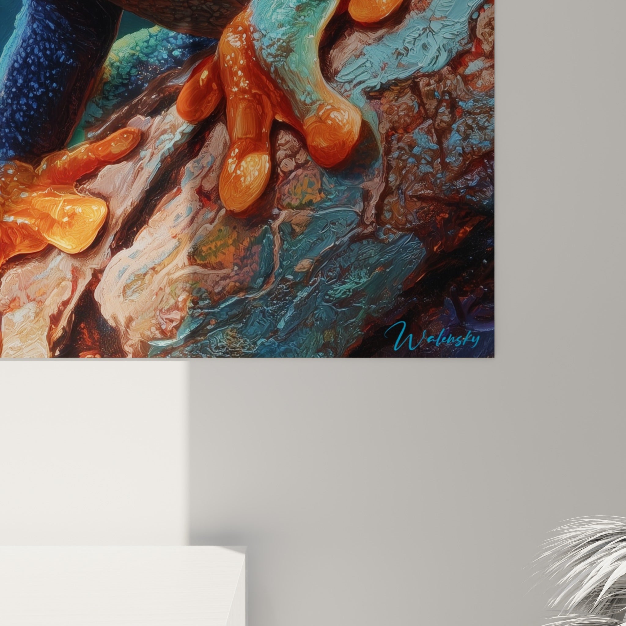 Empâtements orangés et écailles turquoise visibles de près, matière épaisse et reliefs de peinture sur la toile