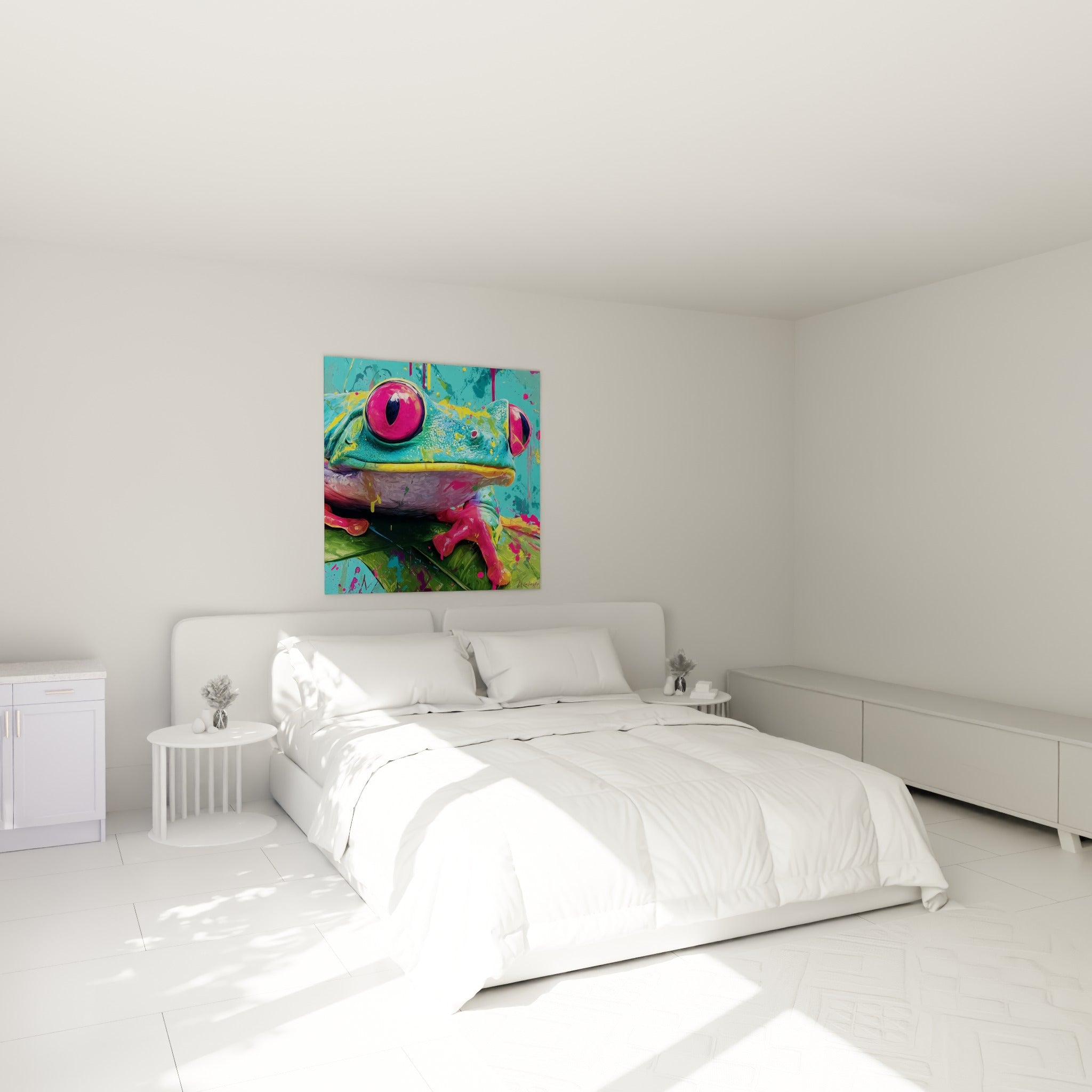 Batracien coloré aux tons turquoise et rose fuchsia au-dessus d'un lit dans une chambre claire