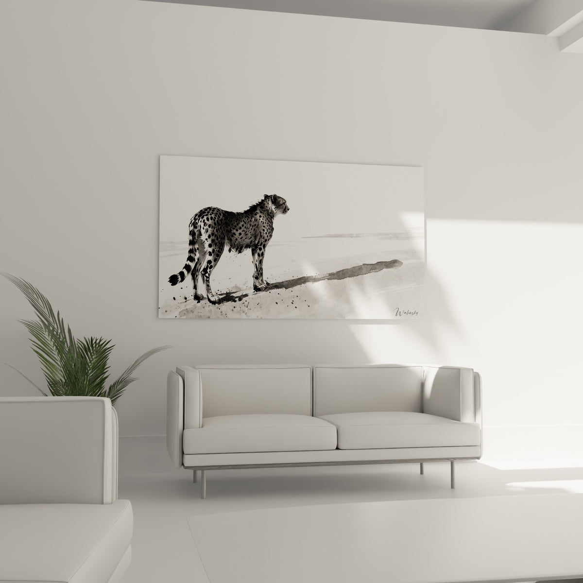 Félin en aquarelle grise et blanche, posture vigilante, au-dessus d'un canapé dans un salon lumineux