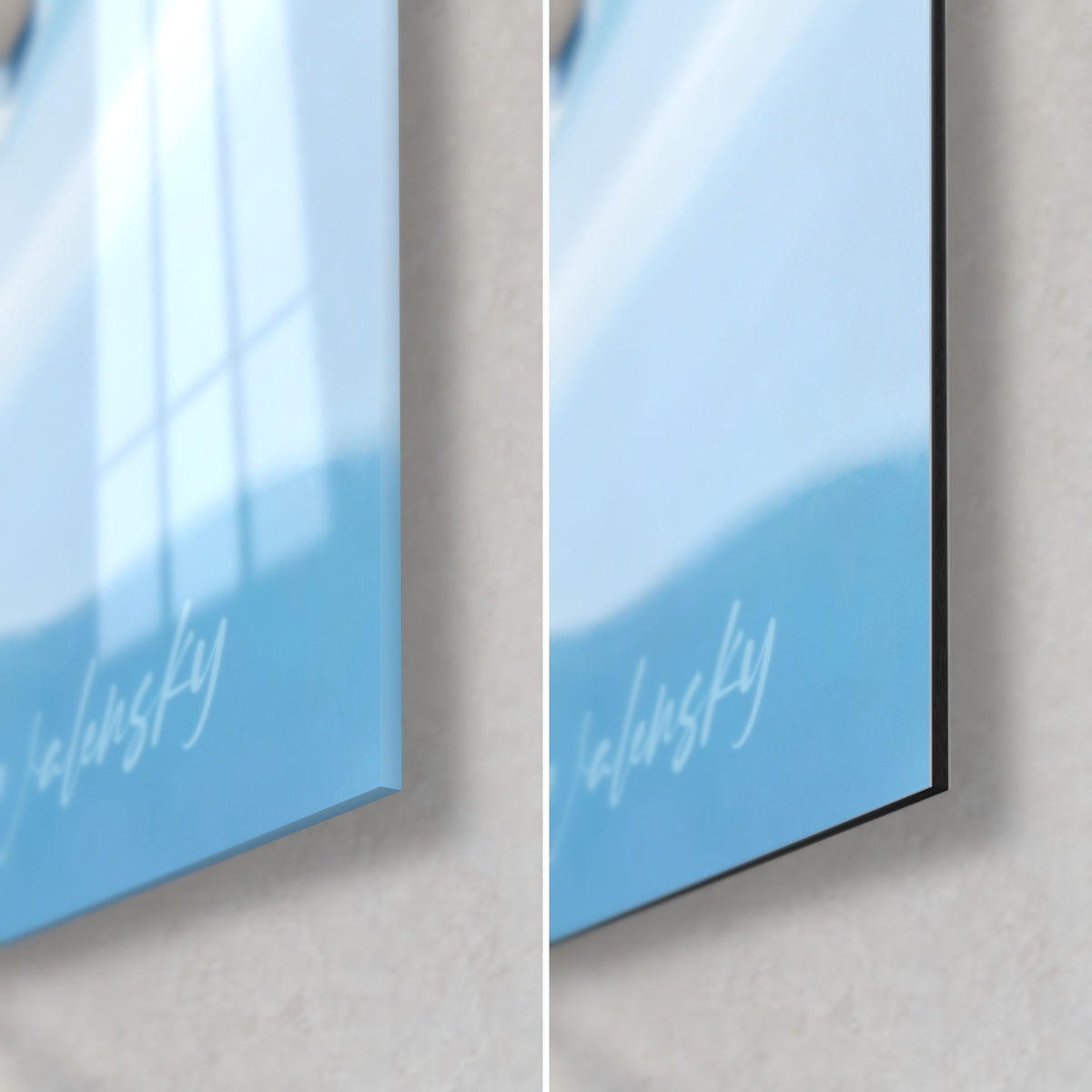 Wall art frosted cheetah, bottom right corner: glossy acrylic glass with blue reflections on the left, matte black Dibond and edge on the right