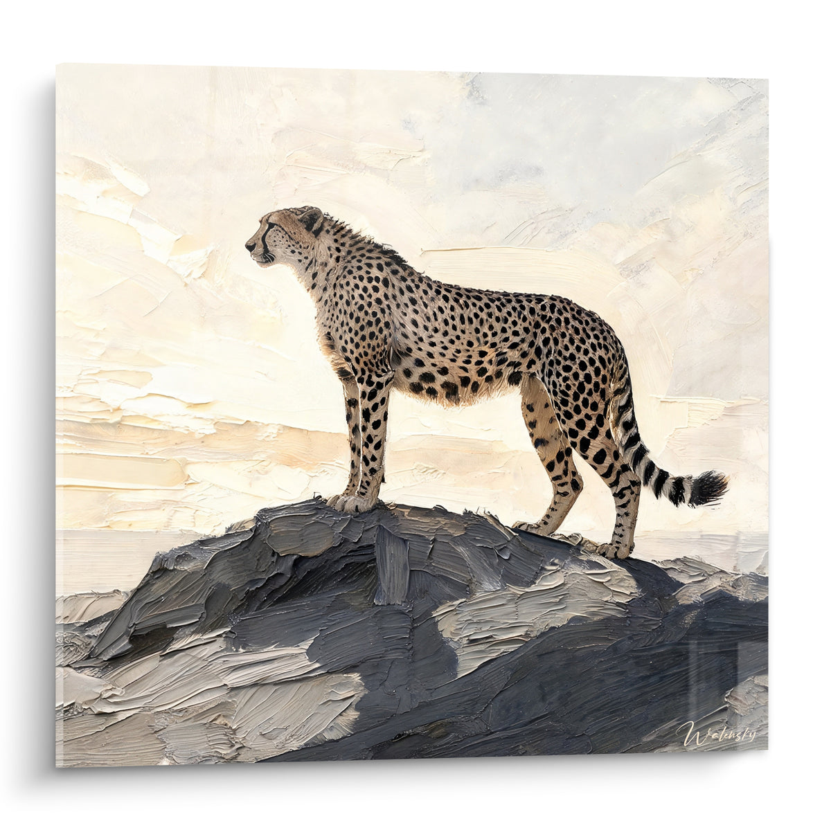 Guépard ocre et crème dressé sur un rocher anthracite texturé, regard tourné vers l'horizon