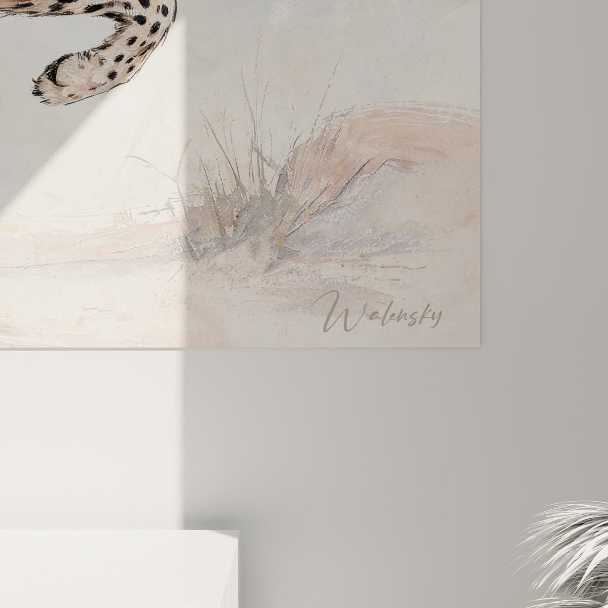 Empâtements beige et gris révélant le grain de l'aquarelle sur le pelage moucheté du guépard