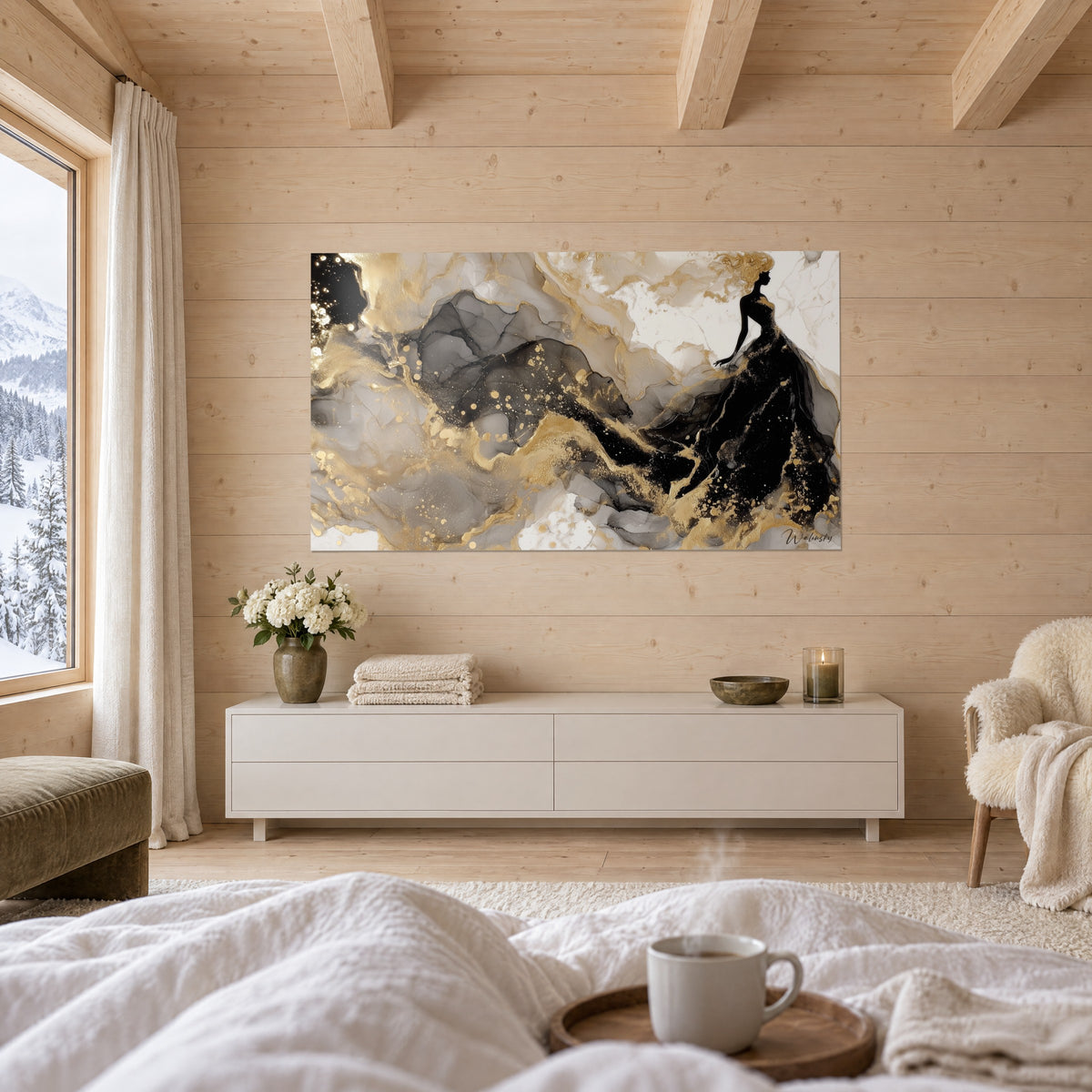 Tableau élégante silhouette de jais drapée dans une traîne parsemée d'or sur marbre gris et crème, au-dessus d'un lit dans une chambre claire