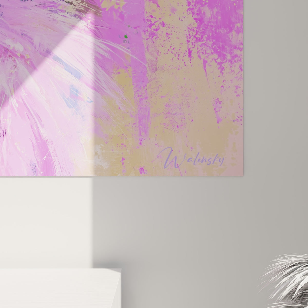 Empâtements roses et bleu vif se mêlant en coulures texturées sur la toile du hérisson