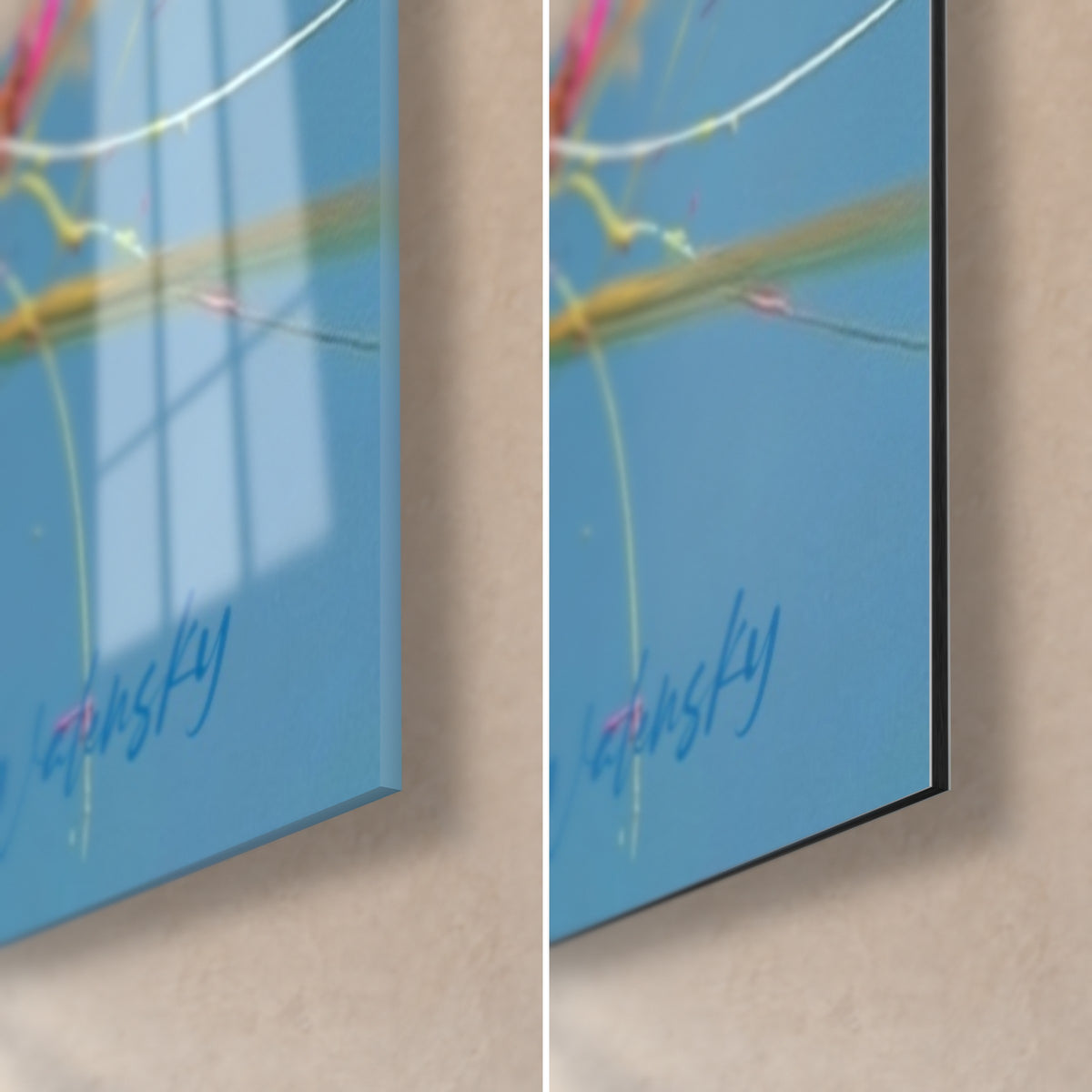 Quadro aculei dipinti in blu e oro, angolo in basso a destra: vetro lucido a sinistra, Dibond opaco a destra, spessore 3 mm