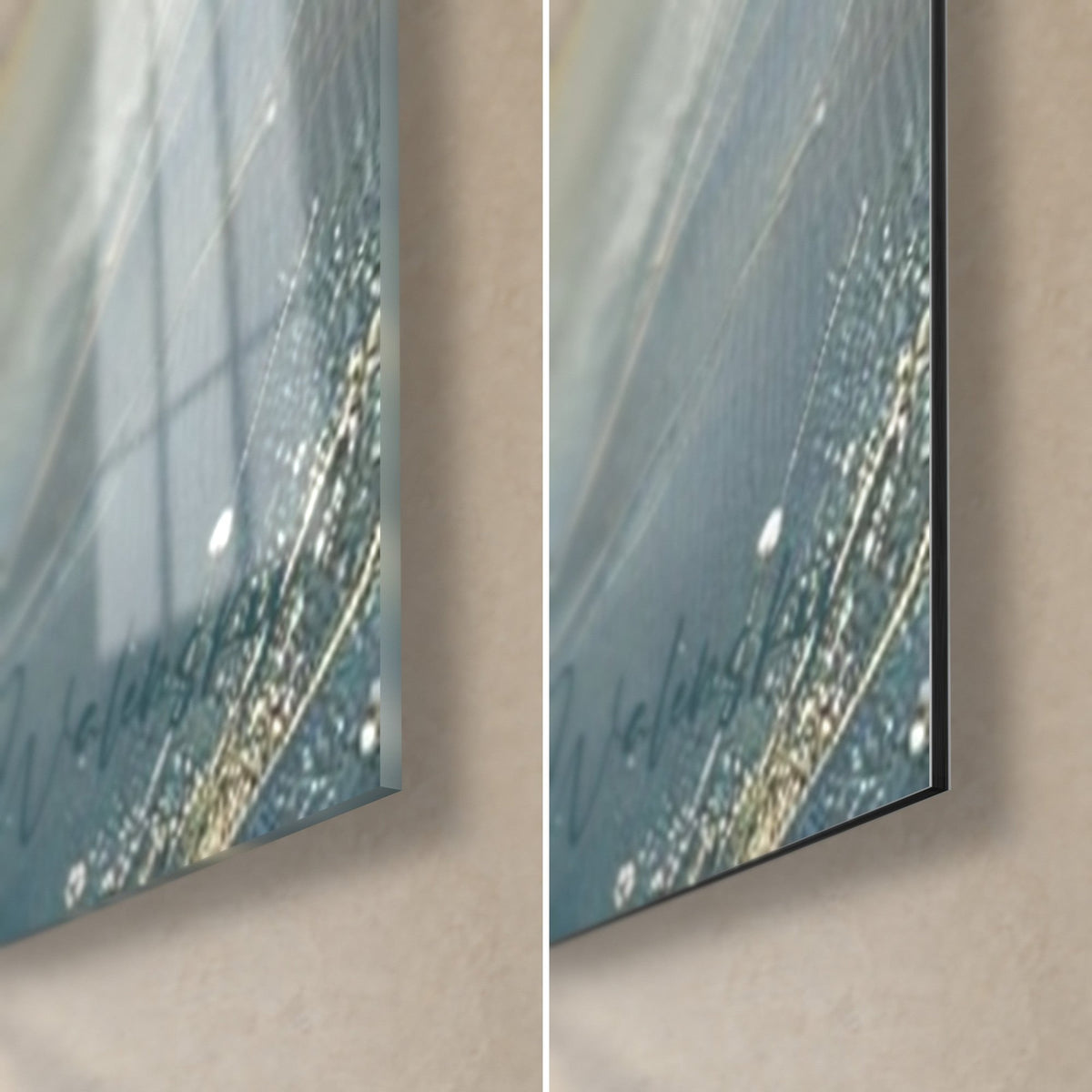 Wall art ivory seahorse with golden scrolls, bottom right corner: glossy acrylic glass on the left, matte Dibond on the right, 3 mm edge