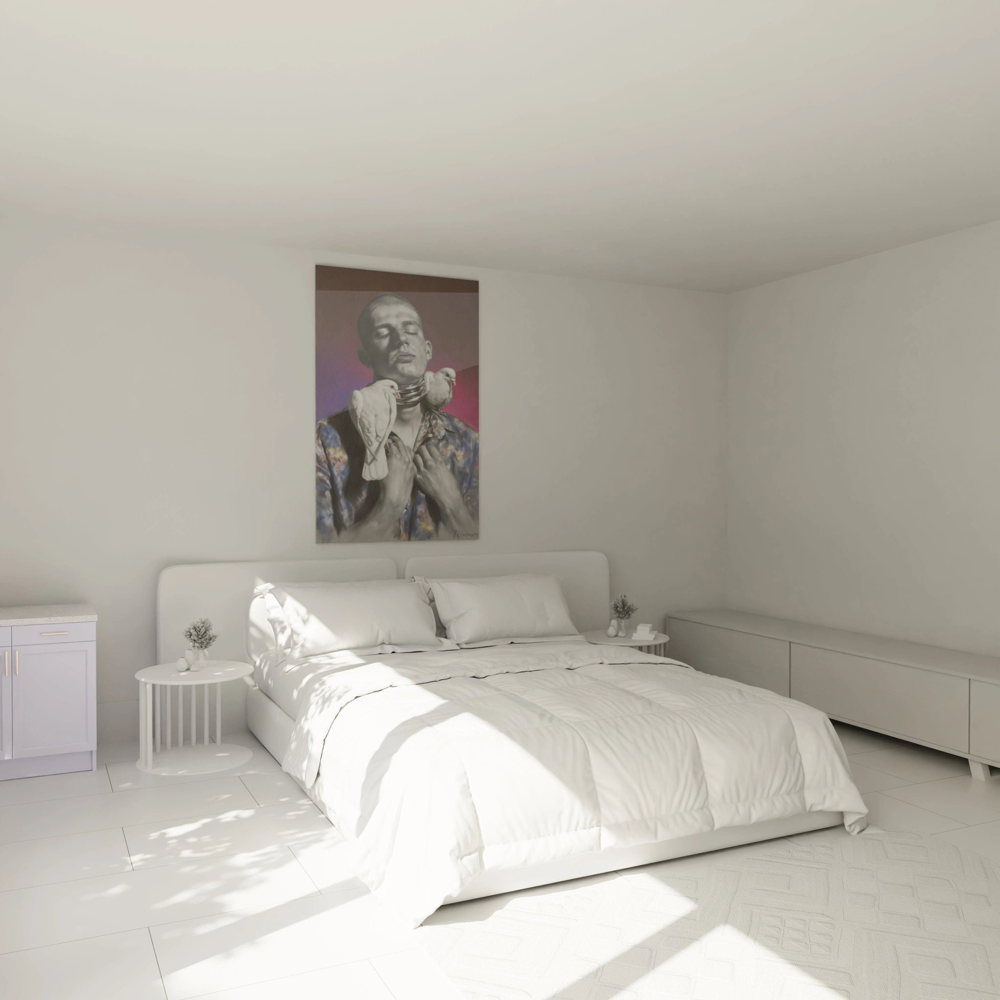 tableau hyperréaliste homme aux colombes de Walensky accroché au dessus du lit blanc dans une chambre minimaliste