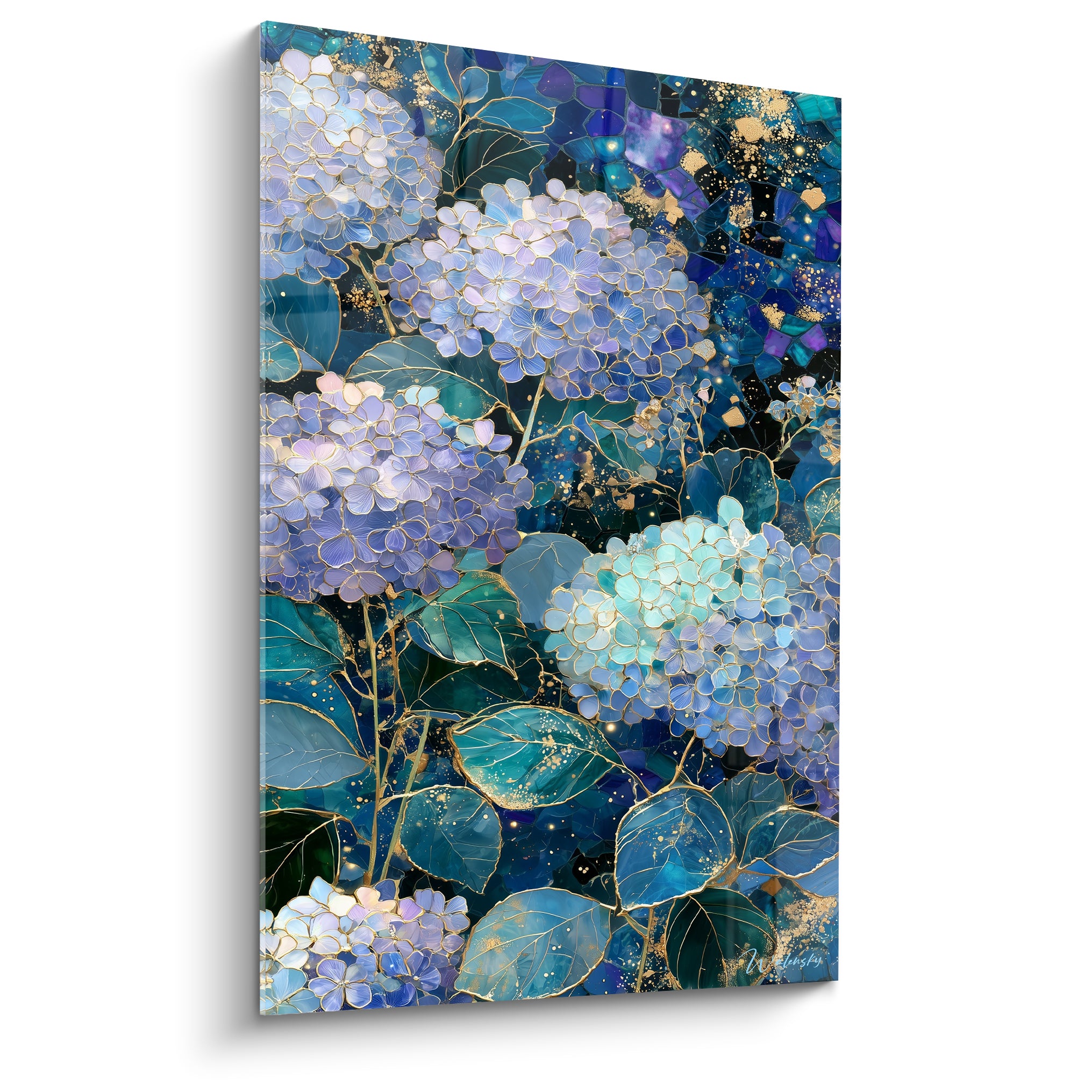 Hortensias bleu marine et lavande aux nervures dorées sur fond nocturne façon vitrail
