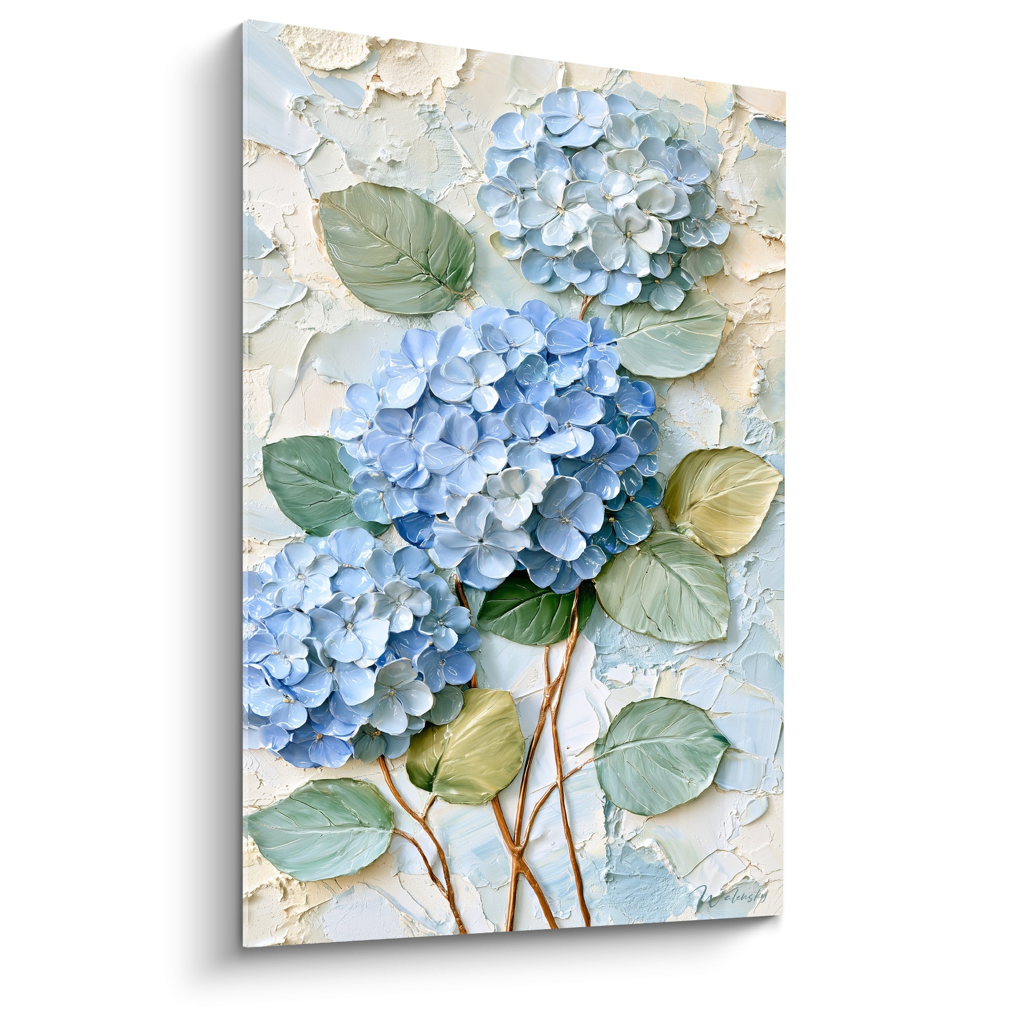 Hortensia bleu pastel et vert sauge en relief texturé sur fond ivoire craquelé