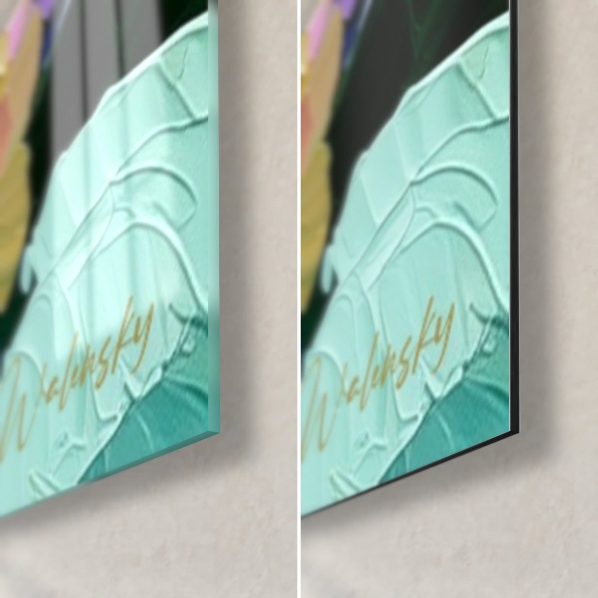 Schilderij massieve hortensia's met dikke bloemblaadjes, turquoise en gouden rechterhoek onder, glanzend glas dat links weerkaatst, mat Dibond rechts