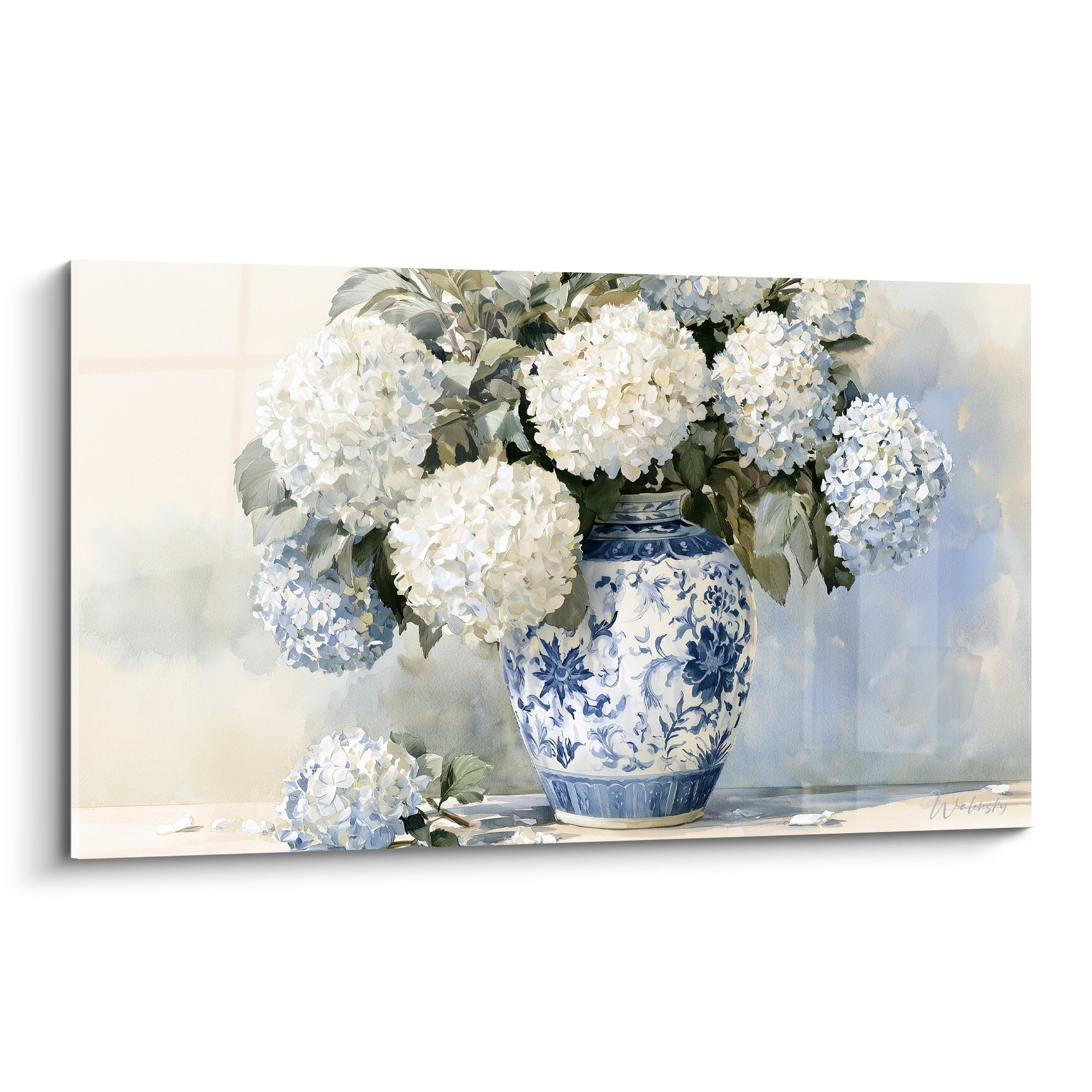 Bouquet d'hortensias blancs et bleus dans un vase porcelaine, style aquarelle délicat et lumineux