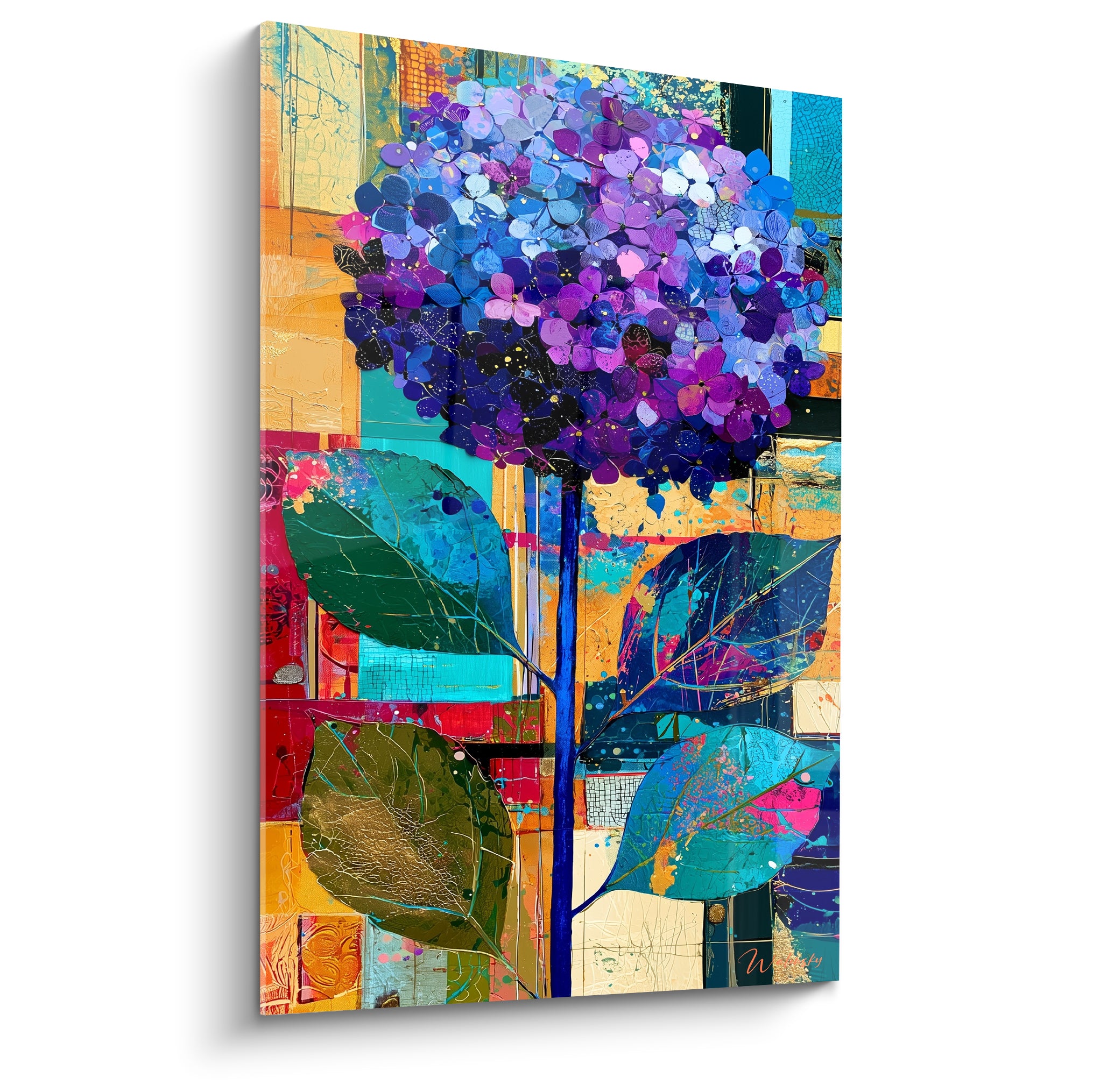 Hortensia violet et bleu lavande sur fond patchwork ocre et turquoise en collage graphique