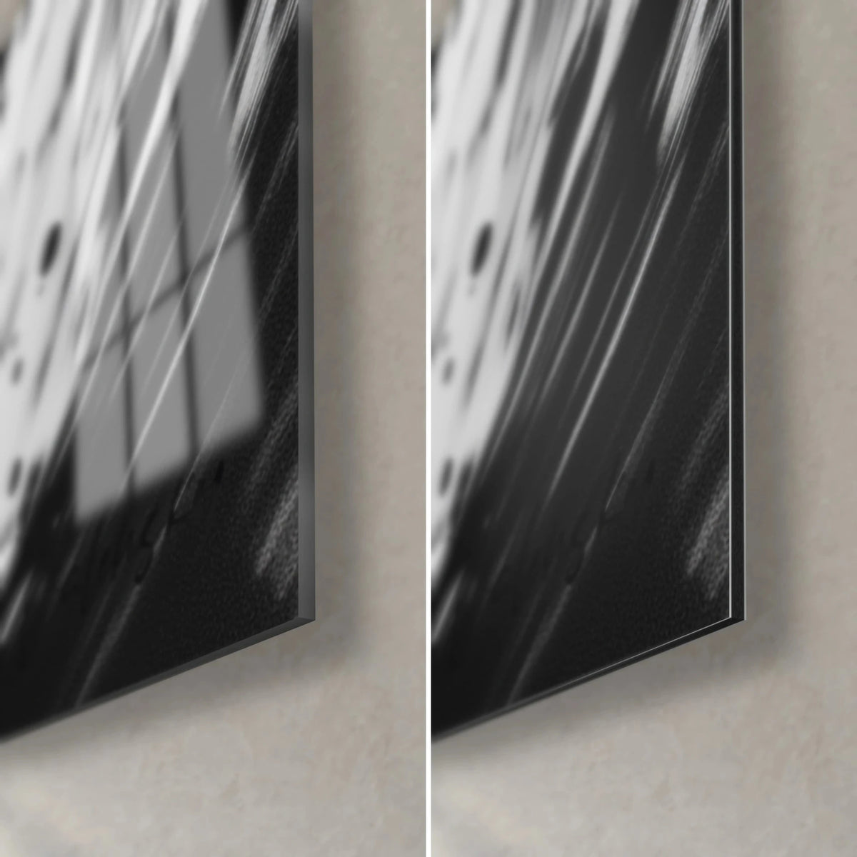 Gemälde mit schwarzer Tintenwoge auf Weiß, untere rechte Ecke: glänzendes Acrylglas mit Spiegelung, mattes Dibond, 3 mm Kantenstärke