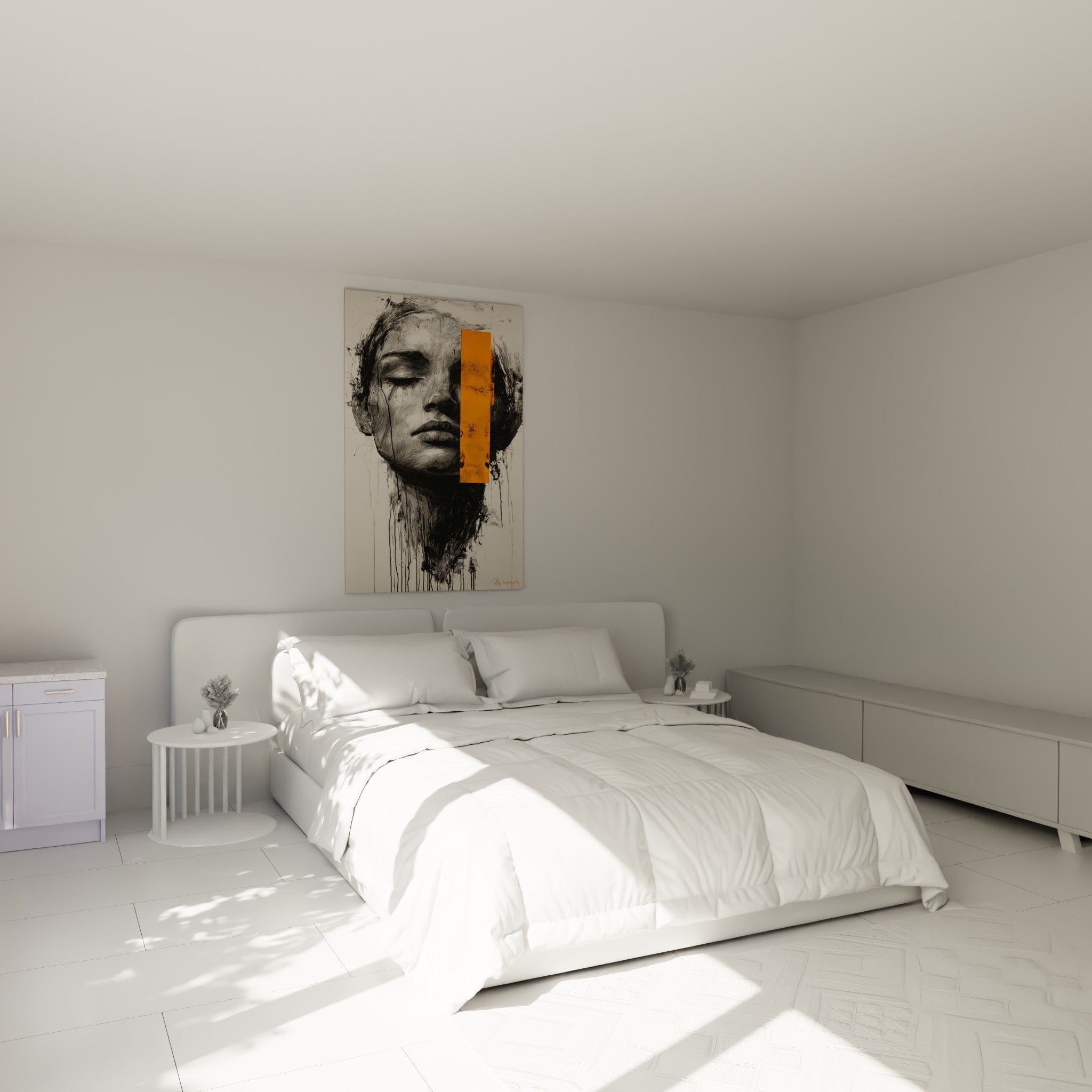 Portrait graphique noir et orange, coulures fusain, au-dessus d'un lit dans une chambre claire